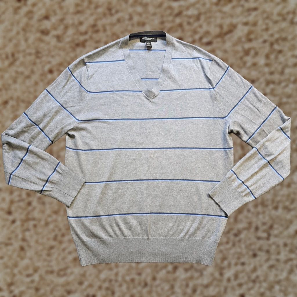 Banana Republic Banana Republic Sweater Men Large Gray V Neck Long Sleeve Cashmere Silk Pullover Size US L / EU 52-54 / 3 - 1 Thumbnail