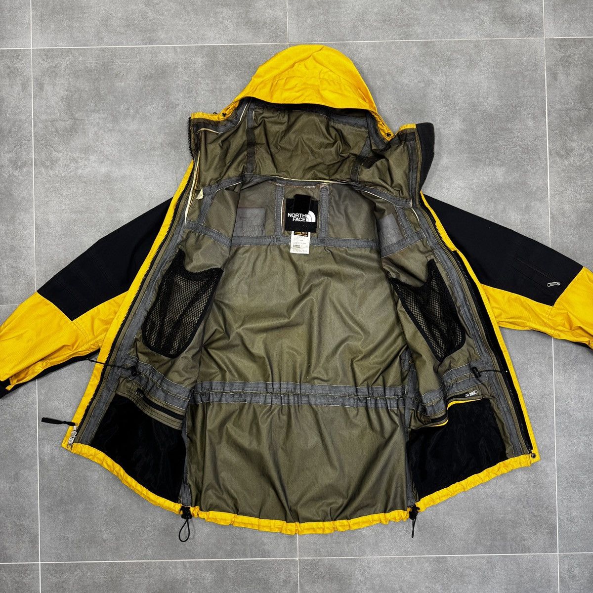 The North Face Vintage The North Face TNF Gore-Tex Raincoat Jacket 90s Size US L / EU 52-54 / 3 - 15 Thumbnail
