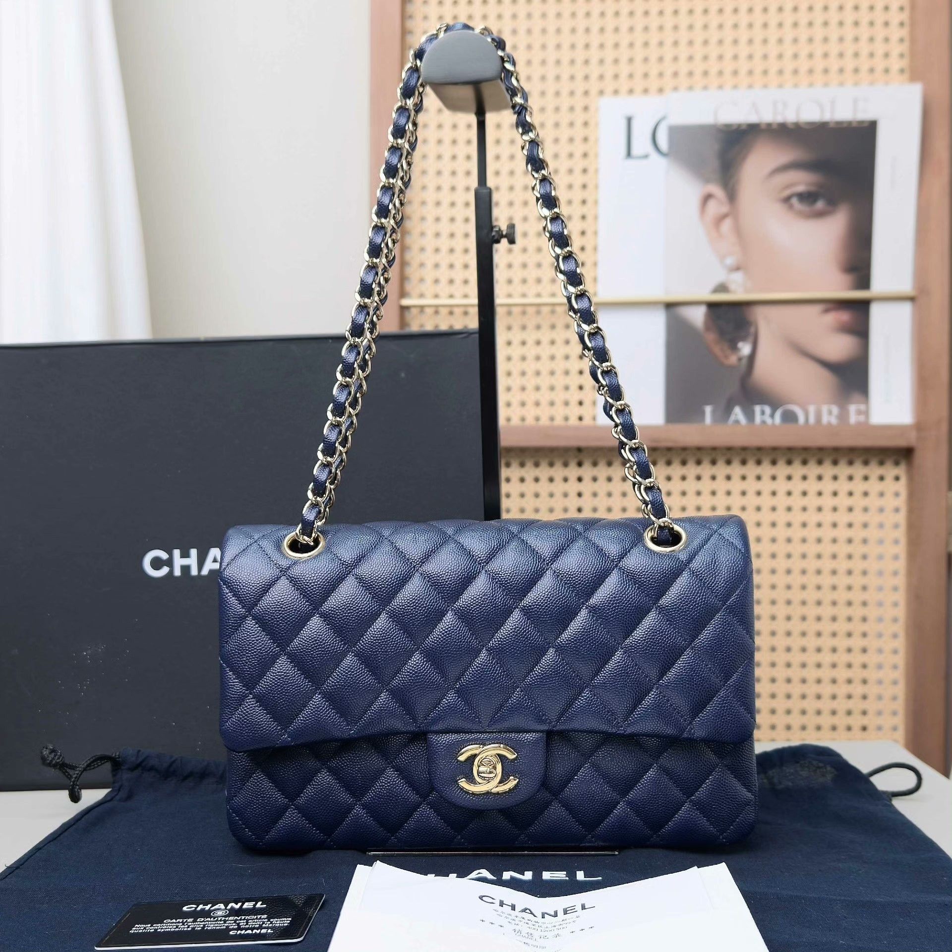 Chanel Pre-loved Bag Very good condition Size ONE SIZE - 1 Thumbnail