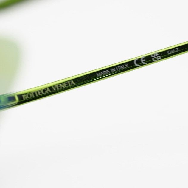Bottega Veneta Bottega Veneta BV1174S 003 Sunglasses Green Cat Eye Frame Size ONE SIZE - 3 Thumbnail