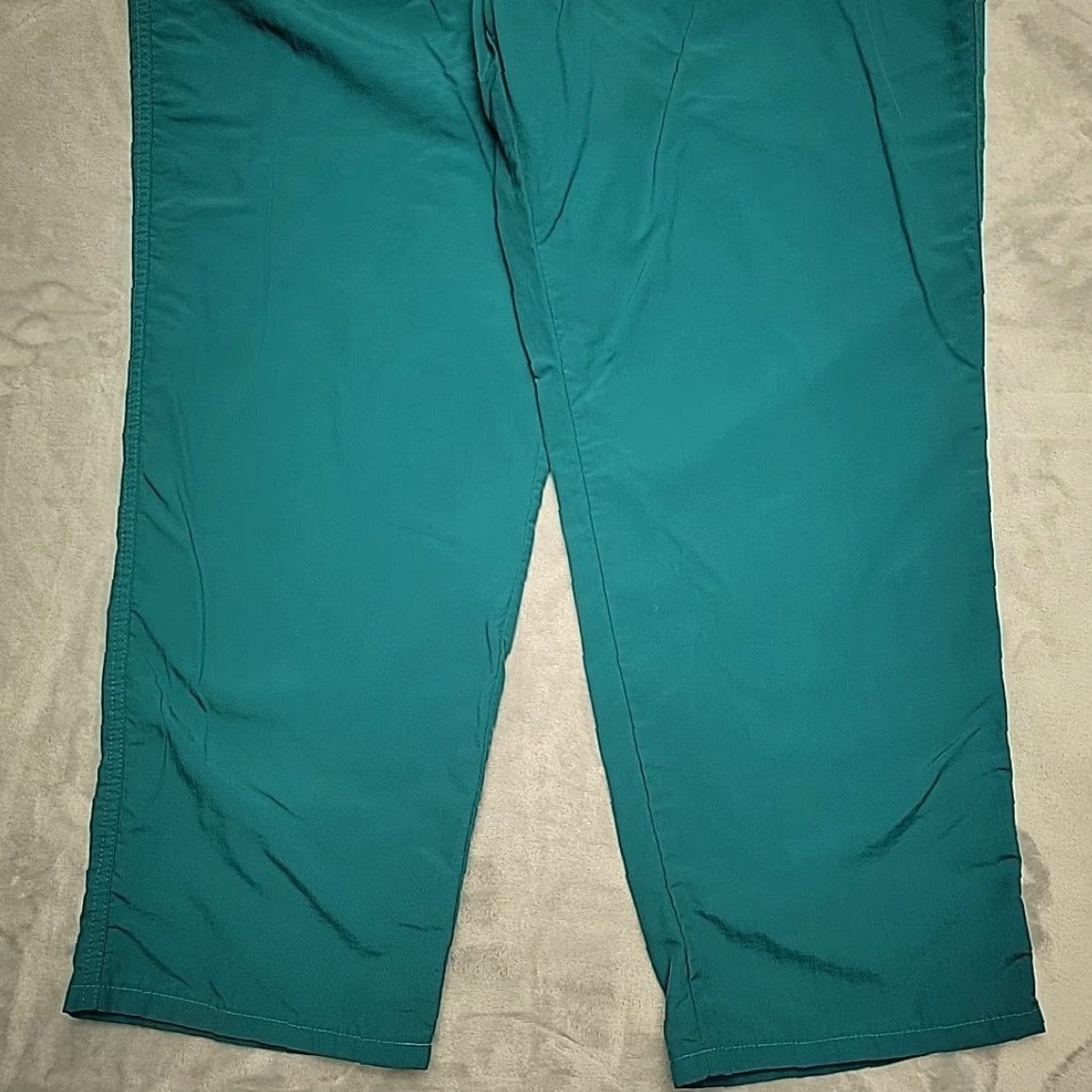 Lands' End VINTAGE Lands' End Track Pants Womens 20 Green Windbreaker Jogger Nylon 100% Elastic Drawstring USA Y2K Mens Womens Girls? Size 42" / US 20 - 2 Thumbnail