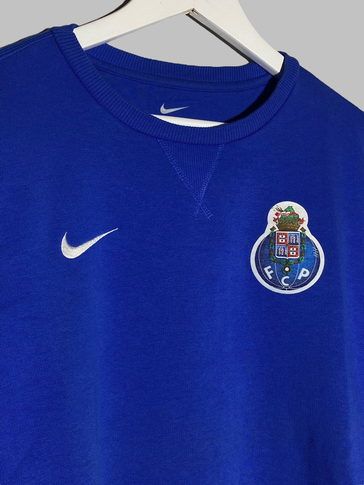 Nike 🔥 NIKE F.C. PORTO CREWNECK SWEATSHIRT MINIMAL FOOTBALL VIBES Size US M / EU 48-50 / 2 - 3 Thumbnail