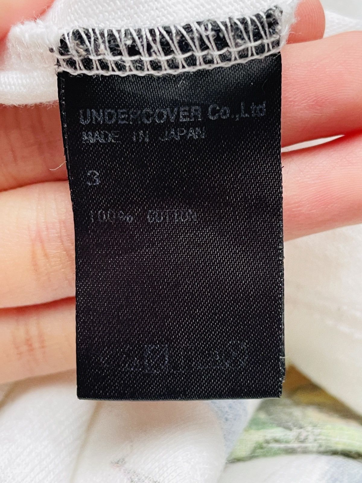 Undercover Rare Design Vintage Japanese Brand Undercover T-shirt 2000s Size US L / EU 52-54 / 3 - 9 Thumbnail