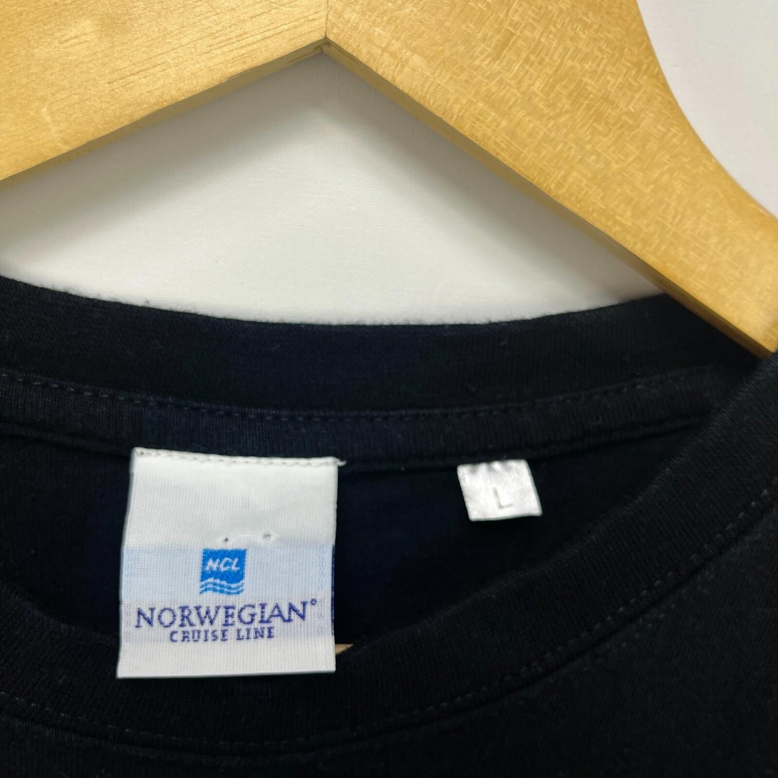 Vintage Vintage Bromley Norwegian Cruise Line Graphic T-Shirt Large Size US L / EU 52-54 / 3 - 4 Thumbnail