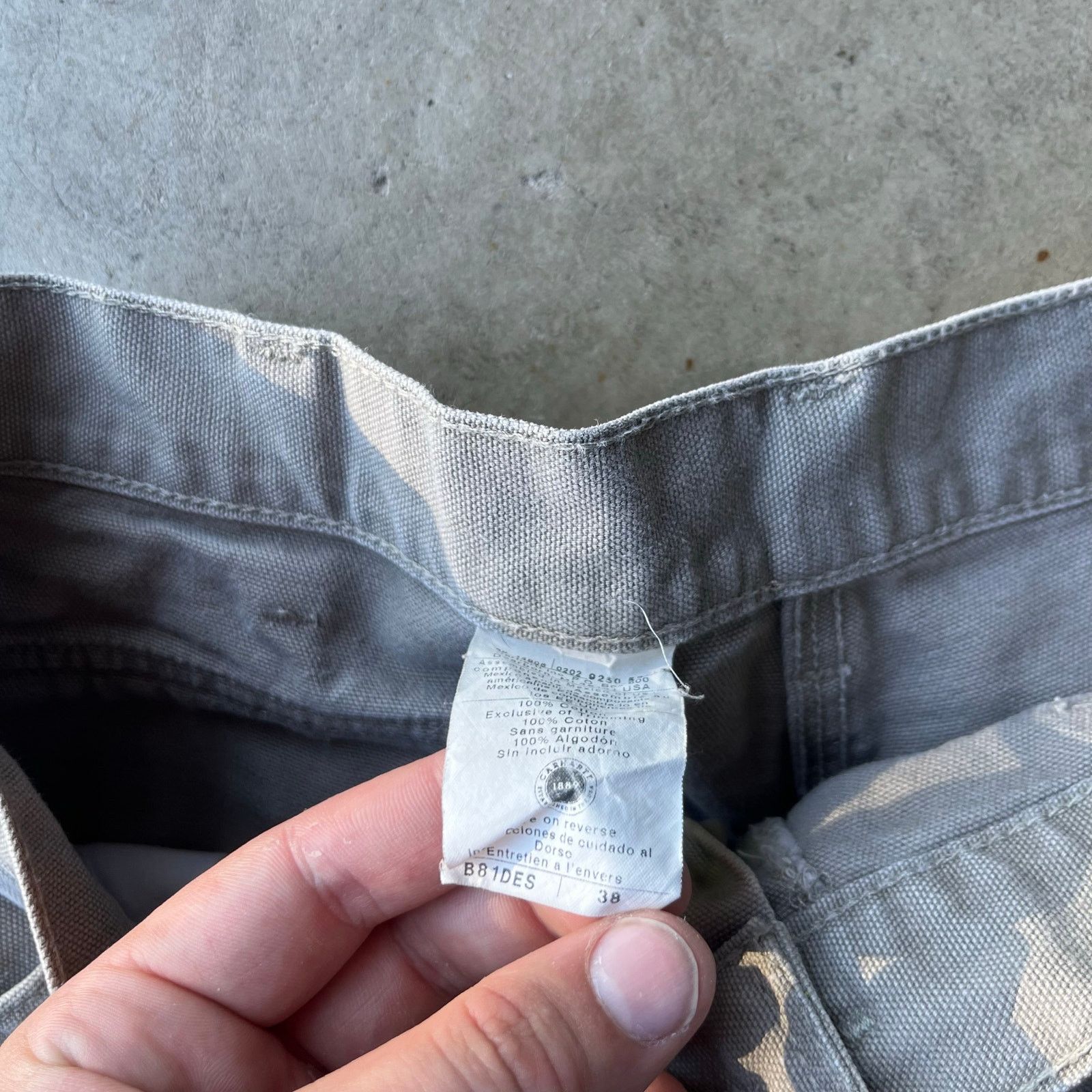 Vintage VINTAGE CARHARTT CARGO SHORTS CARPENTER WORKWEAR 38 BAGGY Size US 38 / EU 54 - 3 Thumbnail