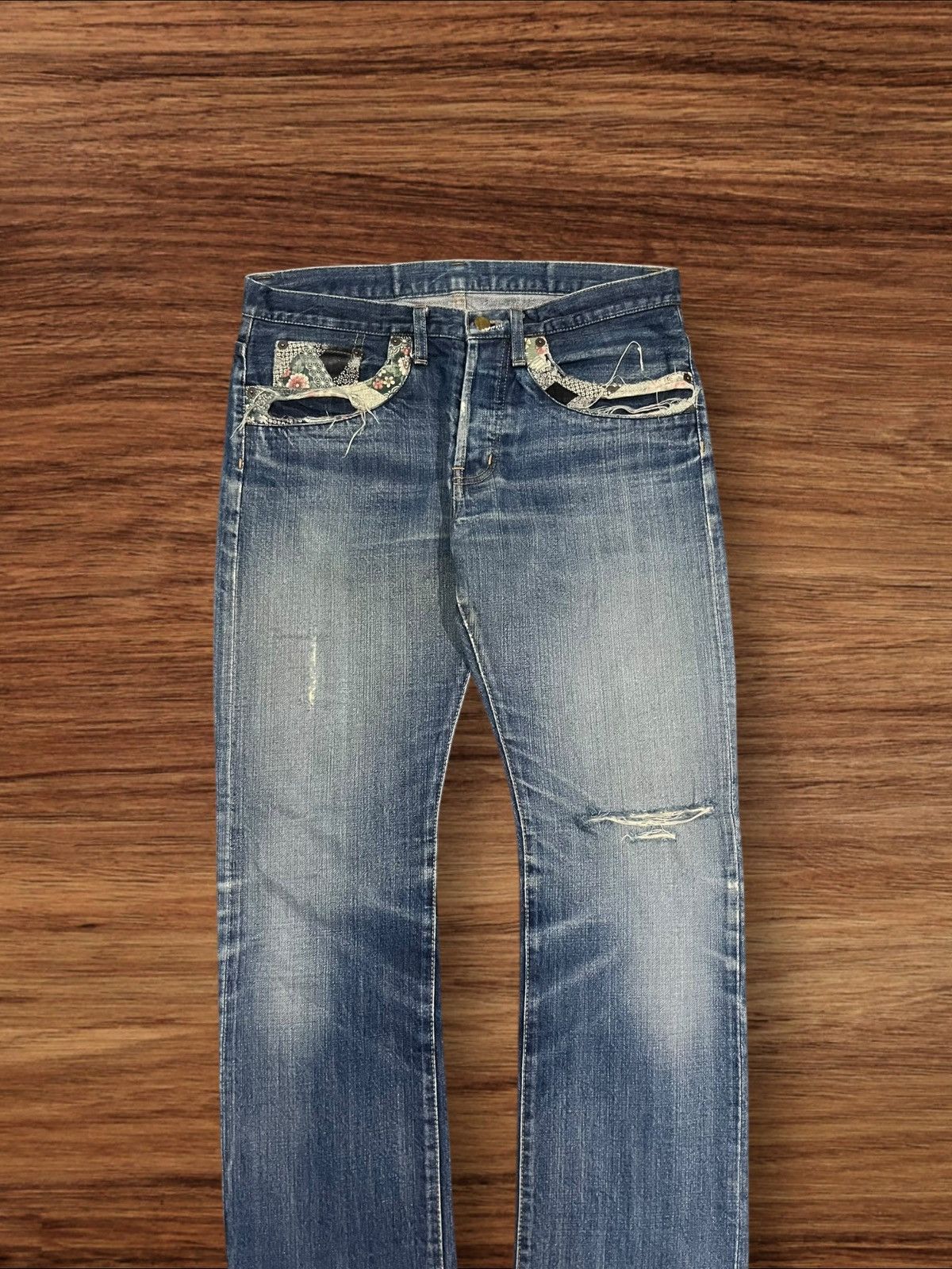 Japanese Brand × Le Grande Bleu (L.G.B.) × Takeo Kikuchi Vintage Takeo Kikuchi Japan Sakura Sukajan Selvedge Jeans Size US 33 - 4 Thumbnail