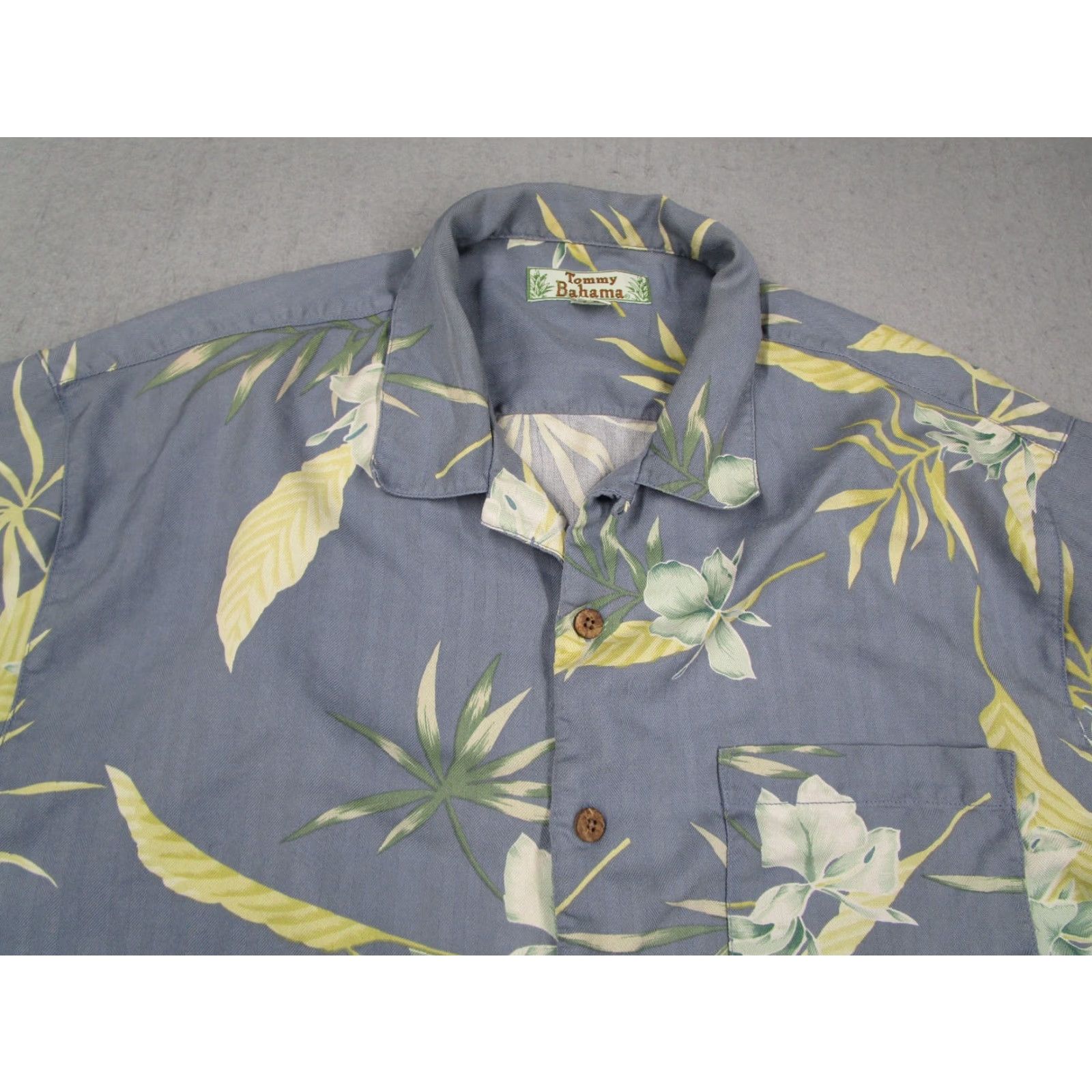 Tommy Bahama VINTAGE Tommy Bahama Shirt Men Large Blue Silk Floral Button Up Loop Collar Tiki Size US L / EU 52-54 / 3 - 2 Thumbnail