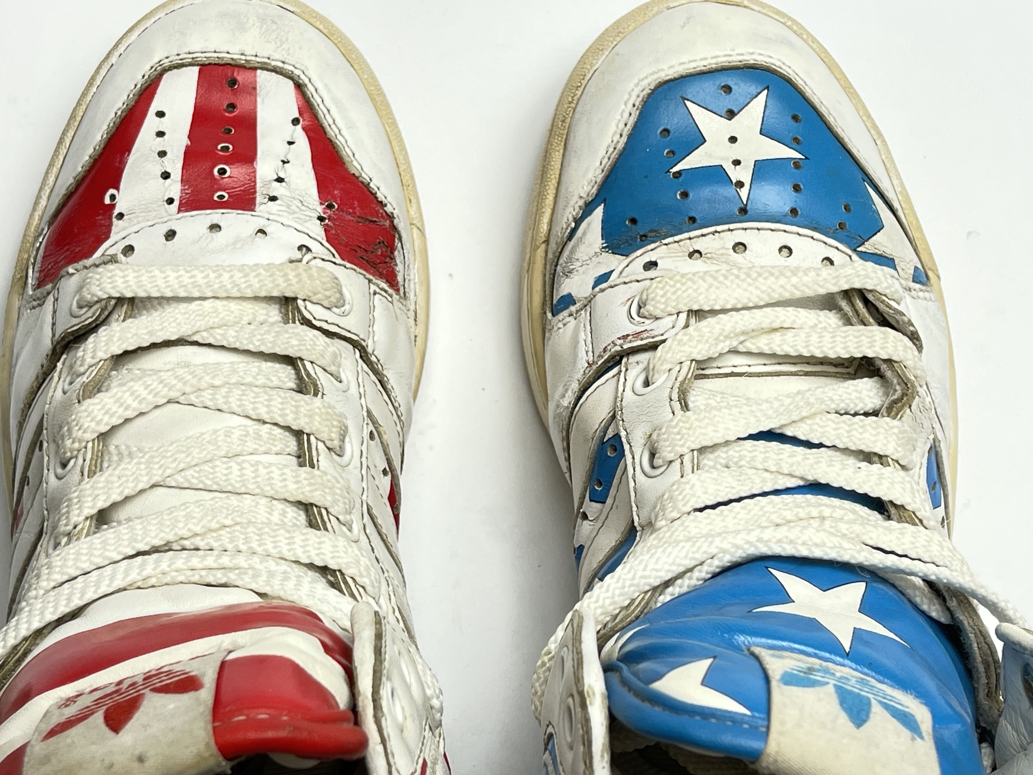 Adidas × Jeremy Scott Adidas Jeremy Scott Wings 2.0 FLAG Stars and Stripes V24619 Size US 7.5 / EU 40-41 - 12 Thumbnail