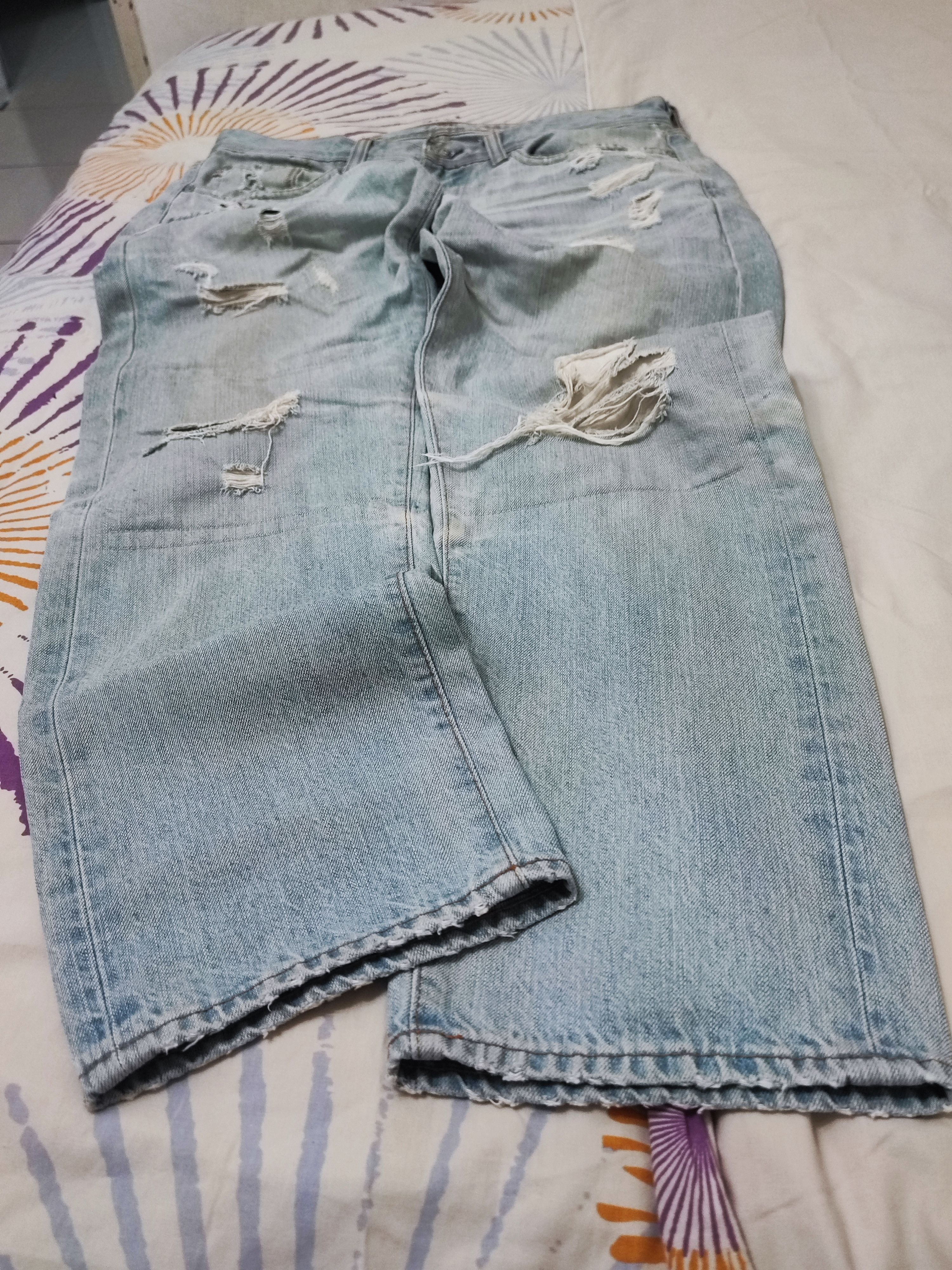 AG Adriano Goldschmied AG Adriano Goldschmied Distressed Faded Blue Jeans Size US 33 - 9 Thumbnail