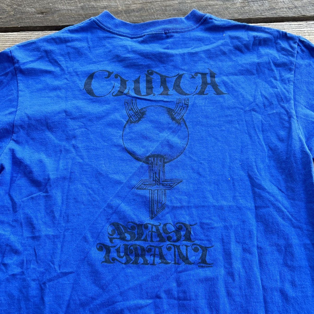 Band Tees Vintage Clutch Band T Shirt Blast Tyrant Album 2004 Size US M / EU 48-50 / 2 - 4 Thumbnail