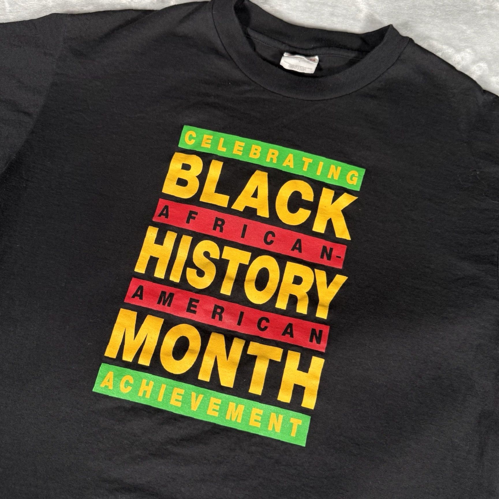 Vintage VINTAGE Black History Month Crewneck T Shirt Mens L Cropped Fit Black Y2K Size US L / EU 52-54 / 3 - 2 Thumbnail