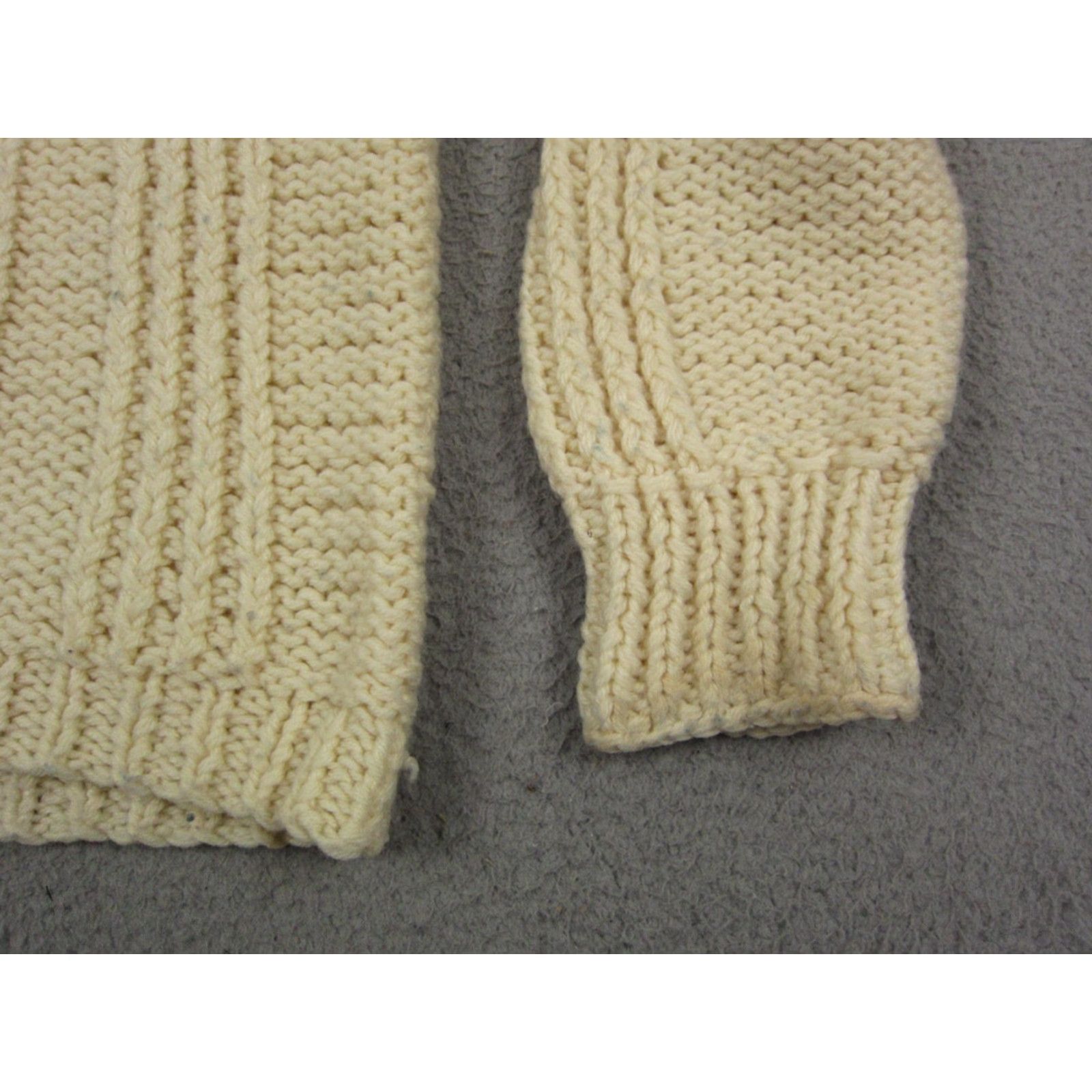 Vintage VINTAGE Wool Sweater Womens Large Ivory Wool Cable Knit Crew Neck Pullover 80s 90s USA Womens Size L / US 10 / IT 46 - 3 Thumbnail