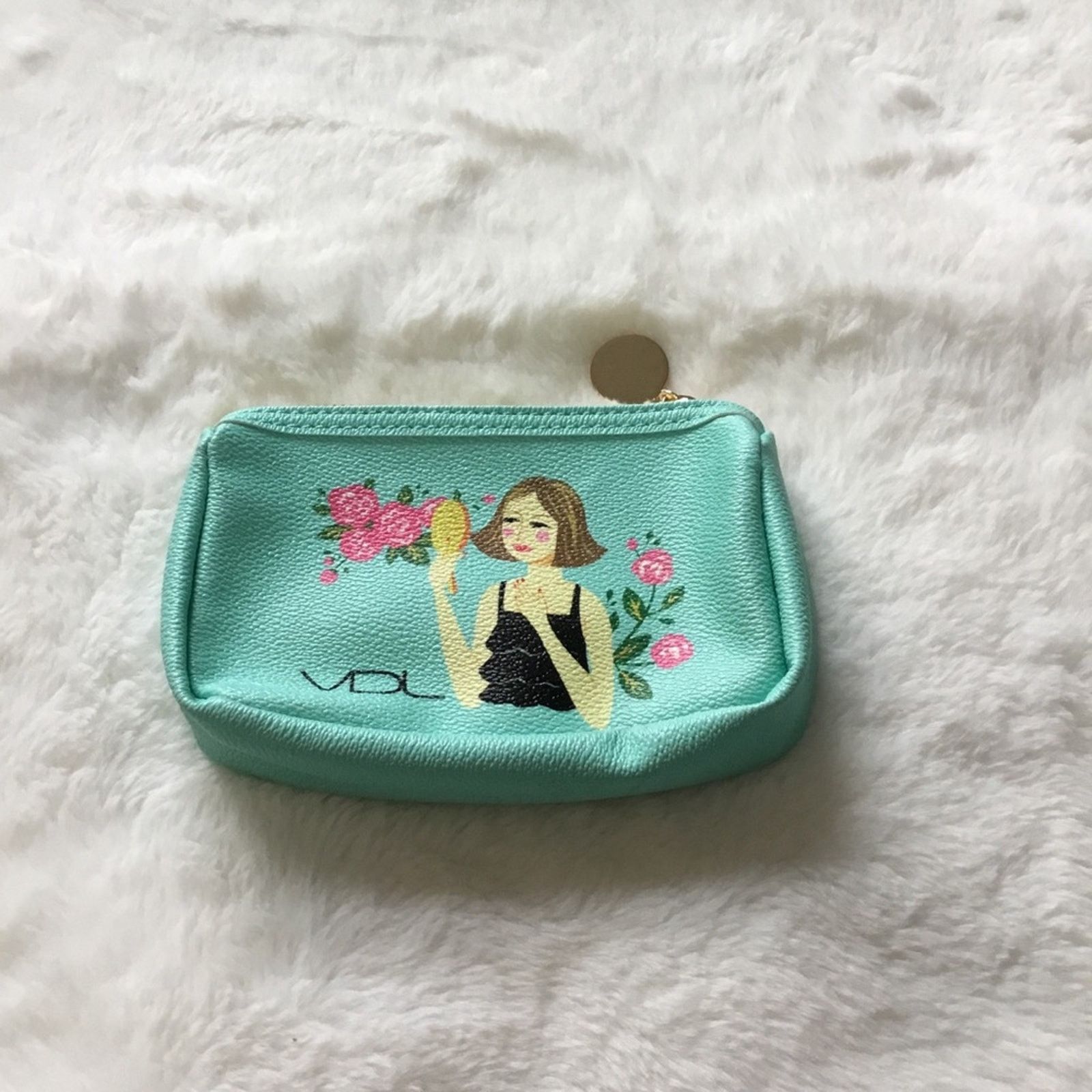 Other VDL Green Cute Makeup Bag Size ONE SIZE - 1 Thumbnail