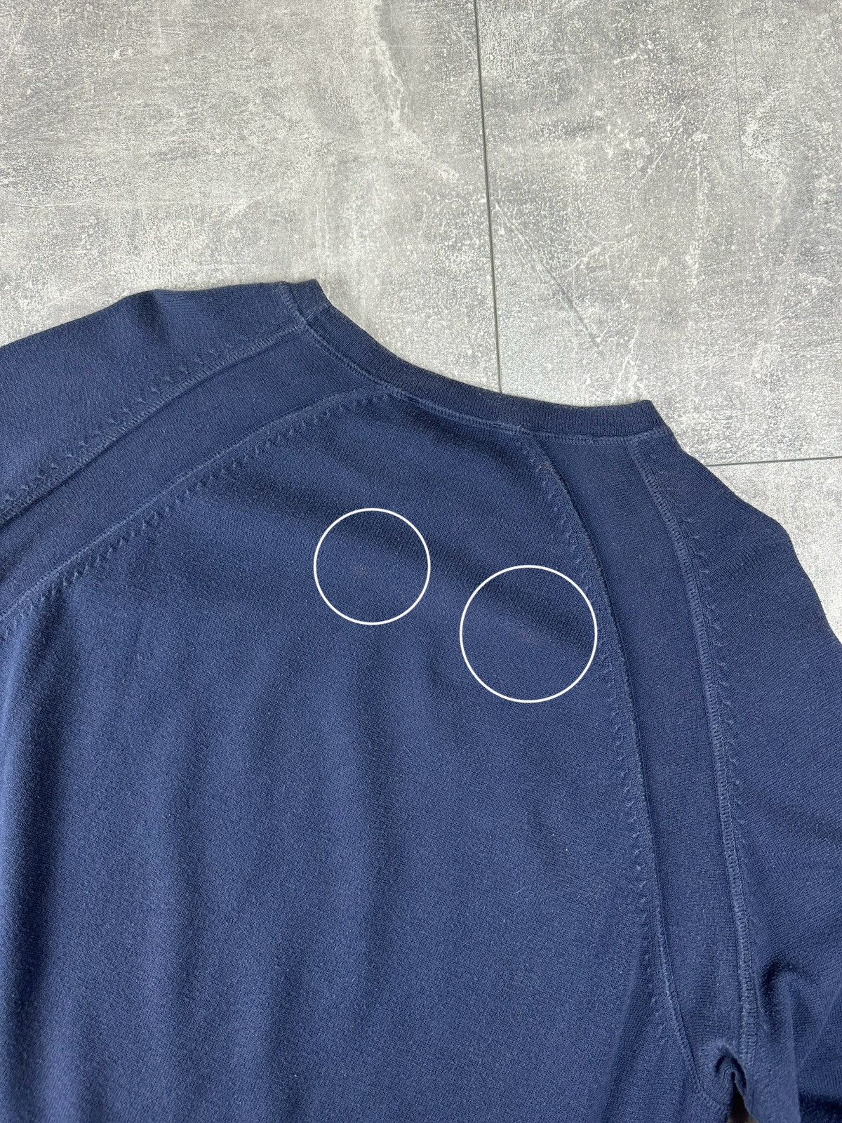 Yves Saint Laurent Yves Saint Lauren Small Logo Crew Neck Pullover Sweater Size US L / EU 52-54 / 3 - 13 Thumbnail