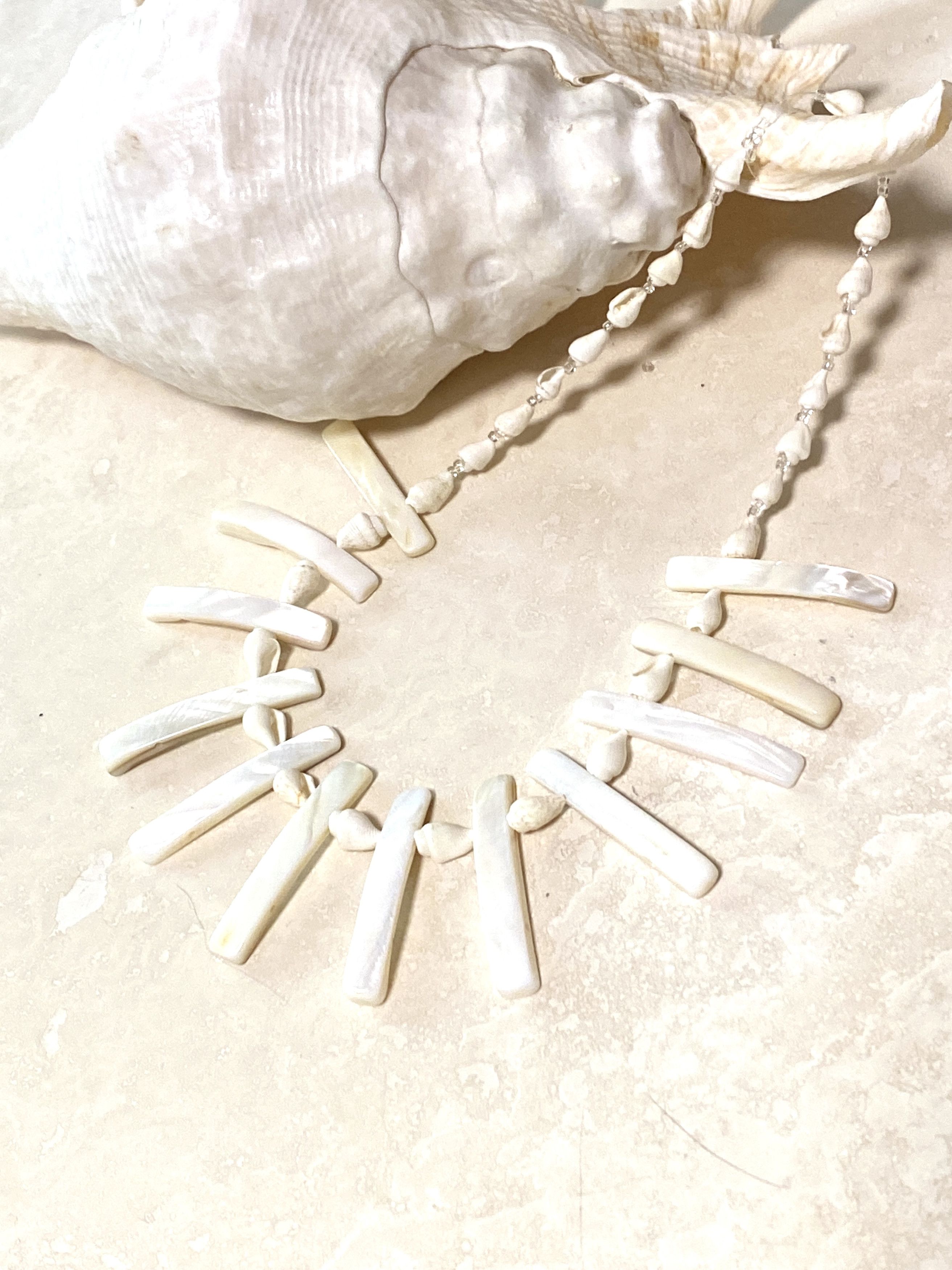 Handmade Natural Shell Mother of Pearl Necklace, Picket and Berries ...