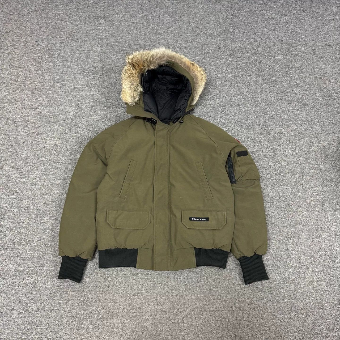 Canada Goose Canada Goose Hooded Pilot Down Jacket Size US S / EU 44-46 / 1 - 1 Thumbnail