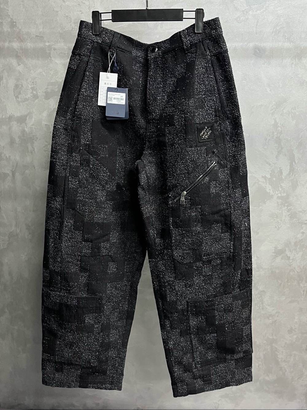 Louis Vuitton Louis Vuitton Damier Pixel Casual Pants Size 31 Size US 31 - 1 Thumbnail
