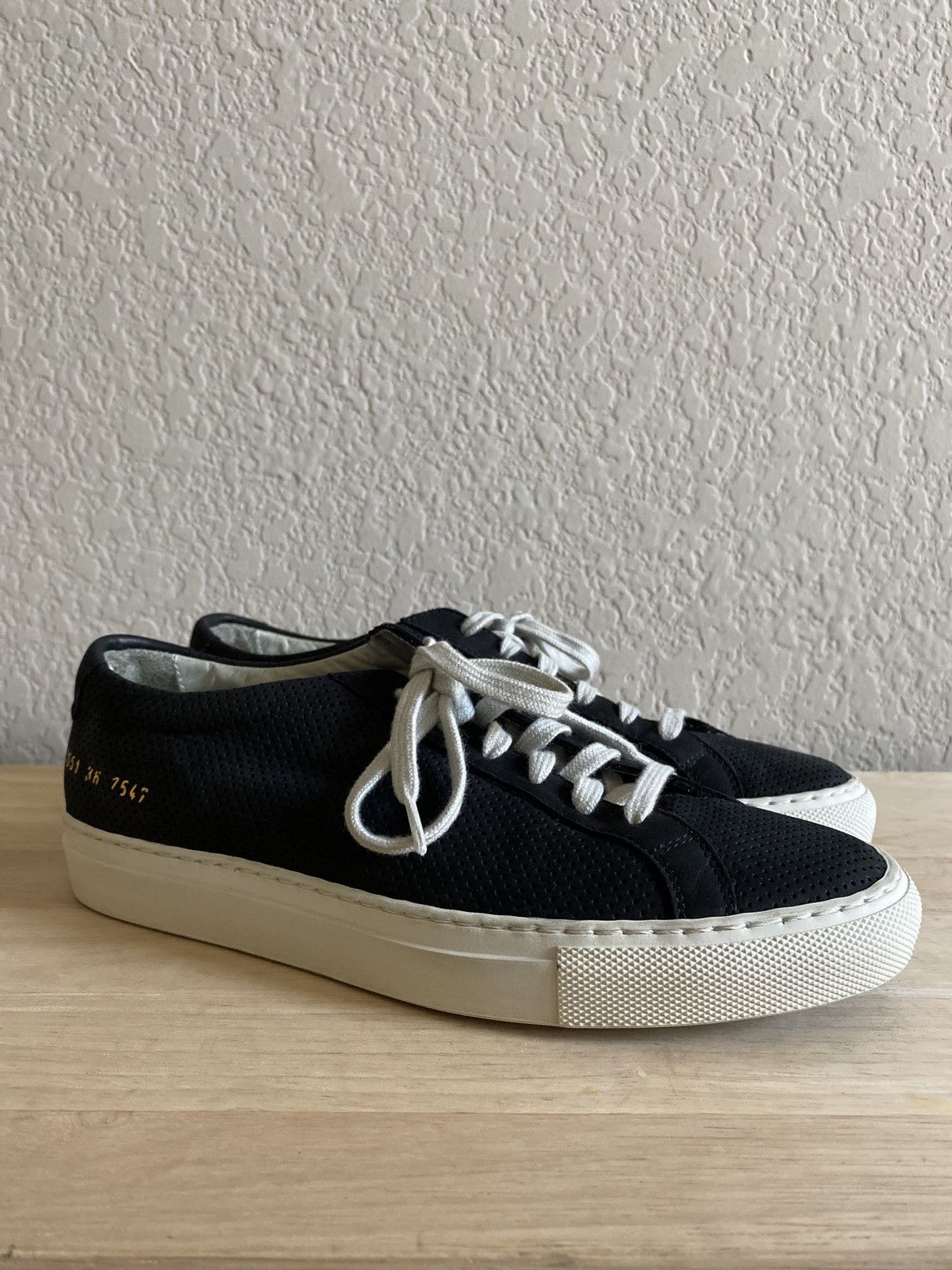Common Projects Common Projects Original Achilles Low Sneaker 36 Size US 6 / IT 36 - 1 Thumbnail