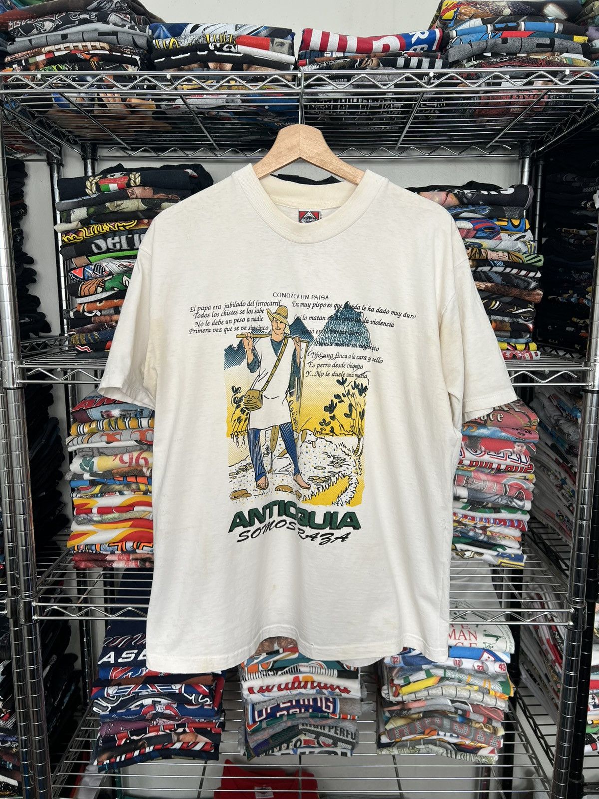 Arts & Science 90s Colombia Antioquia Souvenir Paisa Tee Size US XL / EU 56 / 4 - 1 Thumbnail