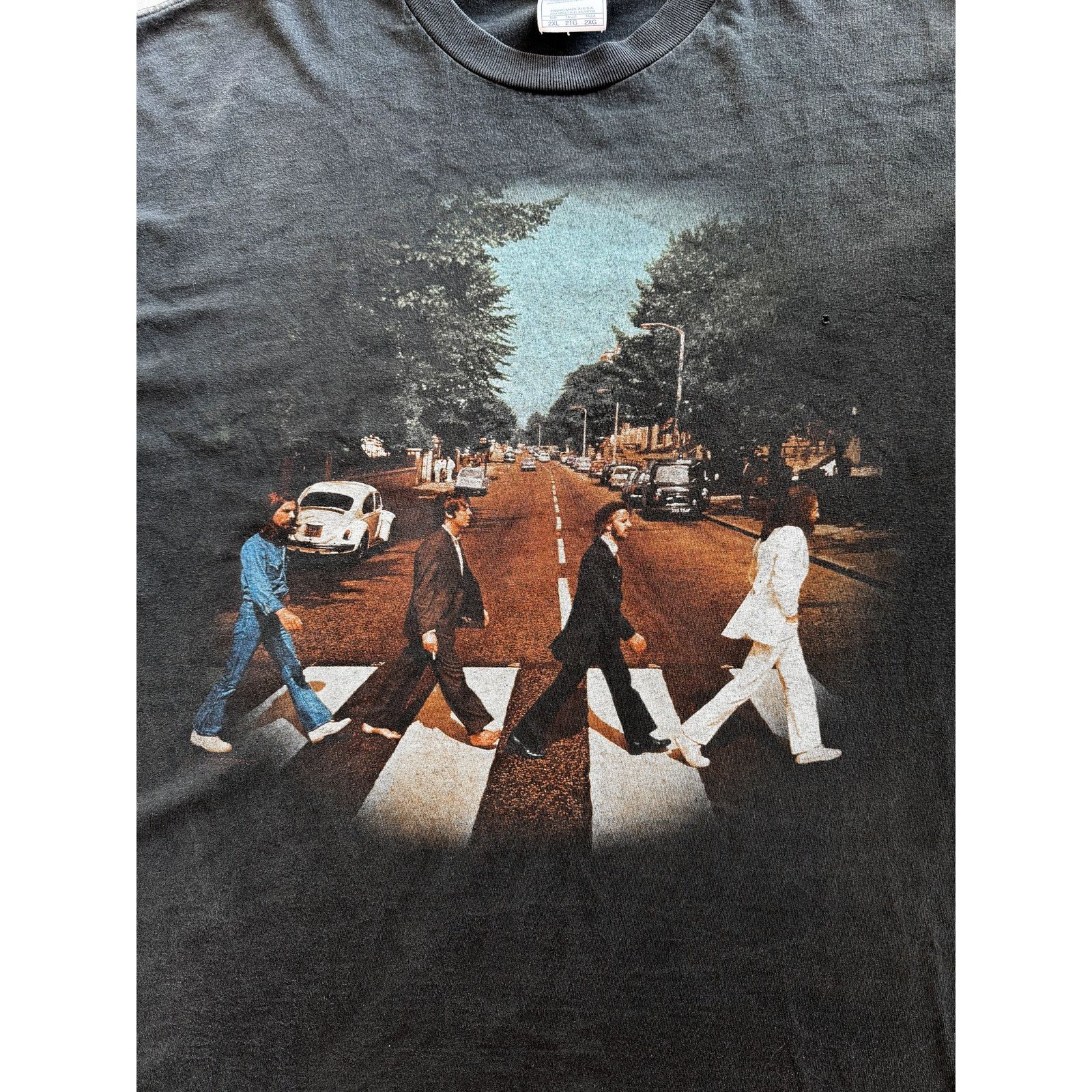 Vintage 2000s Faded Beatles Abby Road Tee Size XXL Size US XXL / EU 58 / 5 - 2 Thumbnail