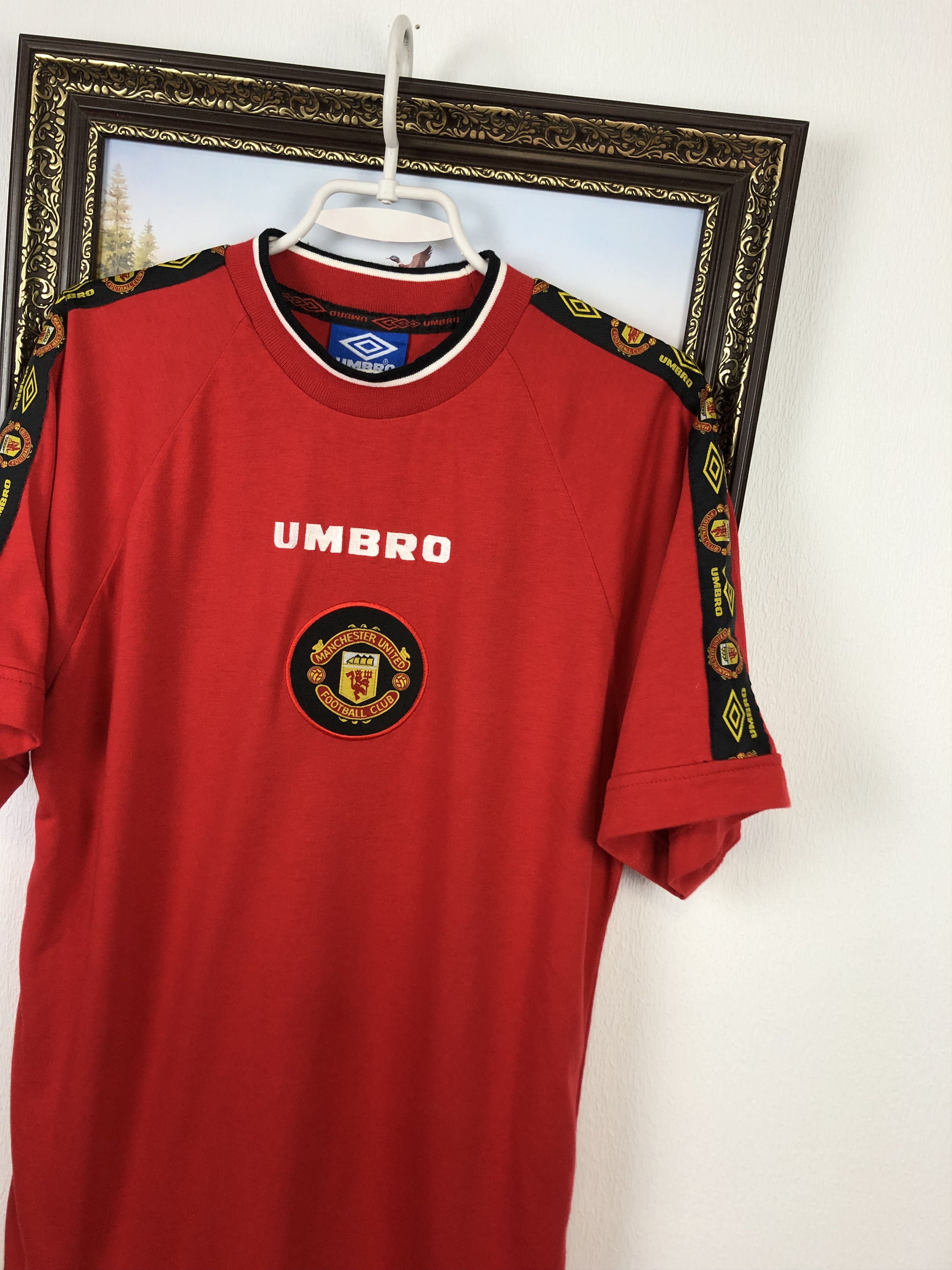 Vintage Vintage Manchester United Football Shirt Train Soccer Jersey Size US S / EU 44-46 / 1 - 4 Thumbnail