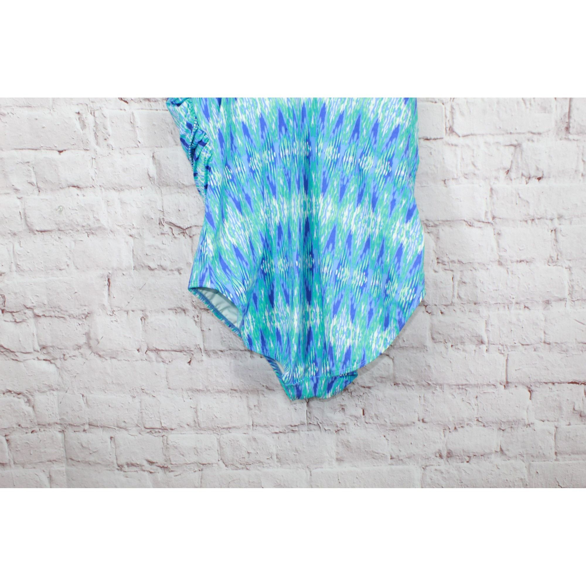 L.L. Bean LL Bean Shaping Swimwear Tanksuit Geometric Print Size 3XL / US 20-22 - 5 Thumbnail