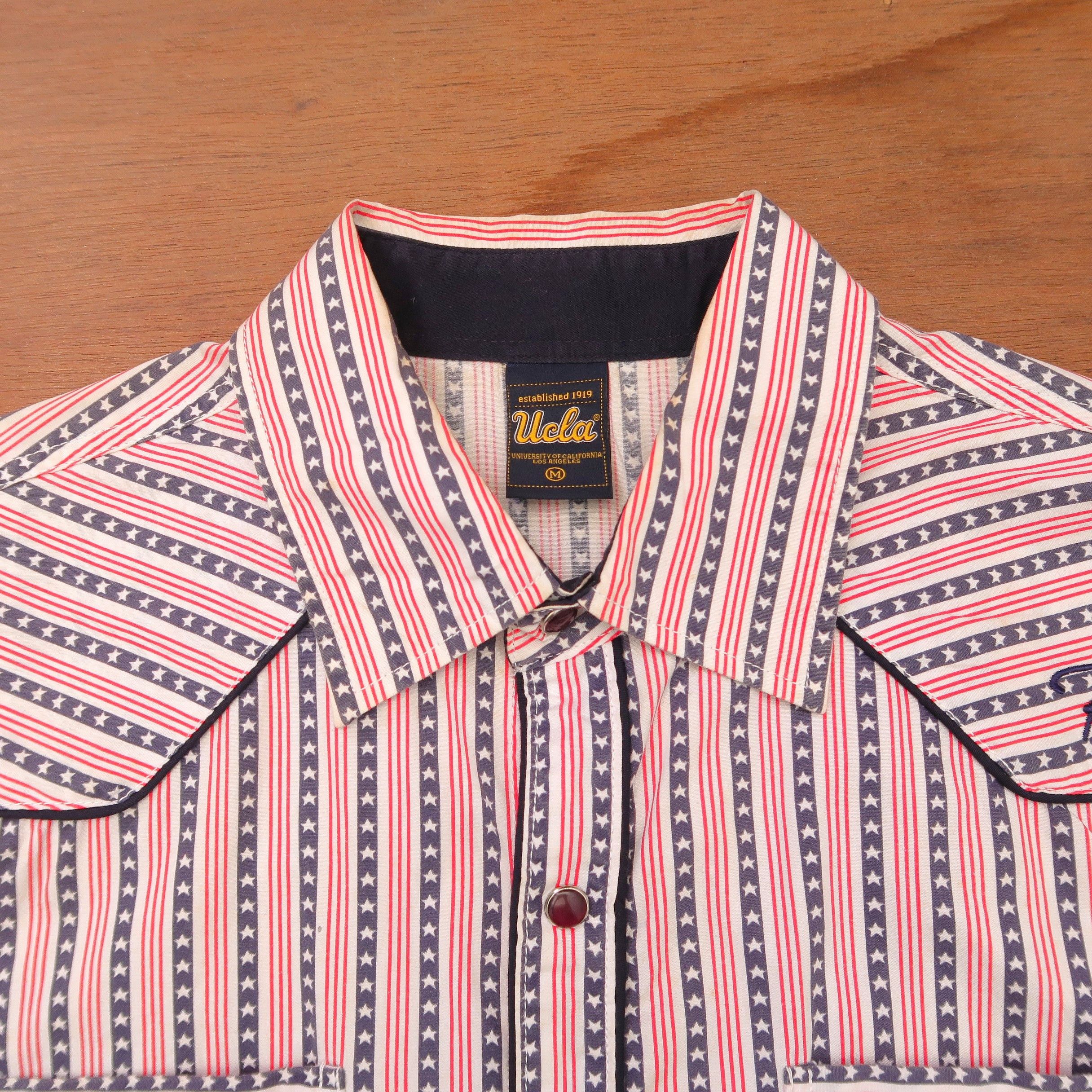 Japanese Brand 1990s UCLA Bruins American Flag Western Shirt Size US M / EU 48-50 / 2 - 3 Thumbnail