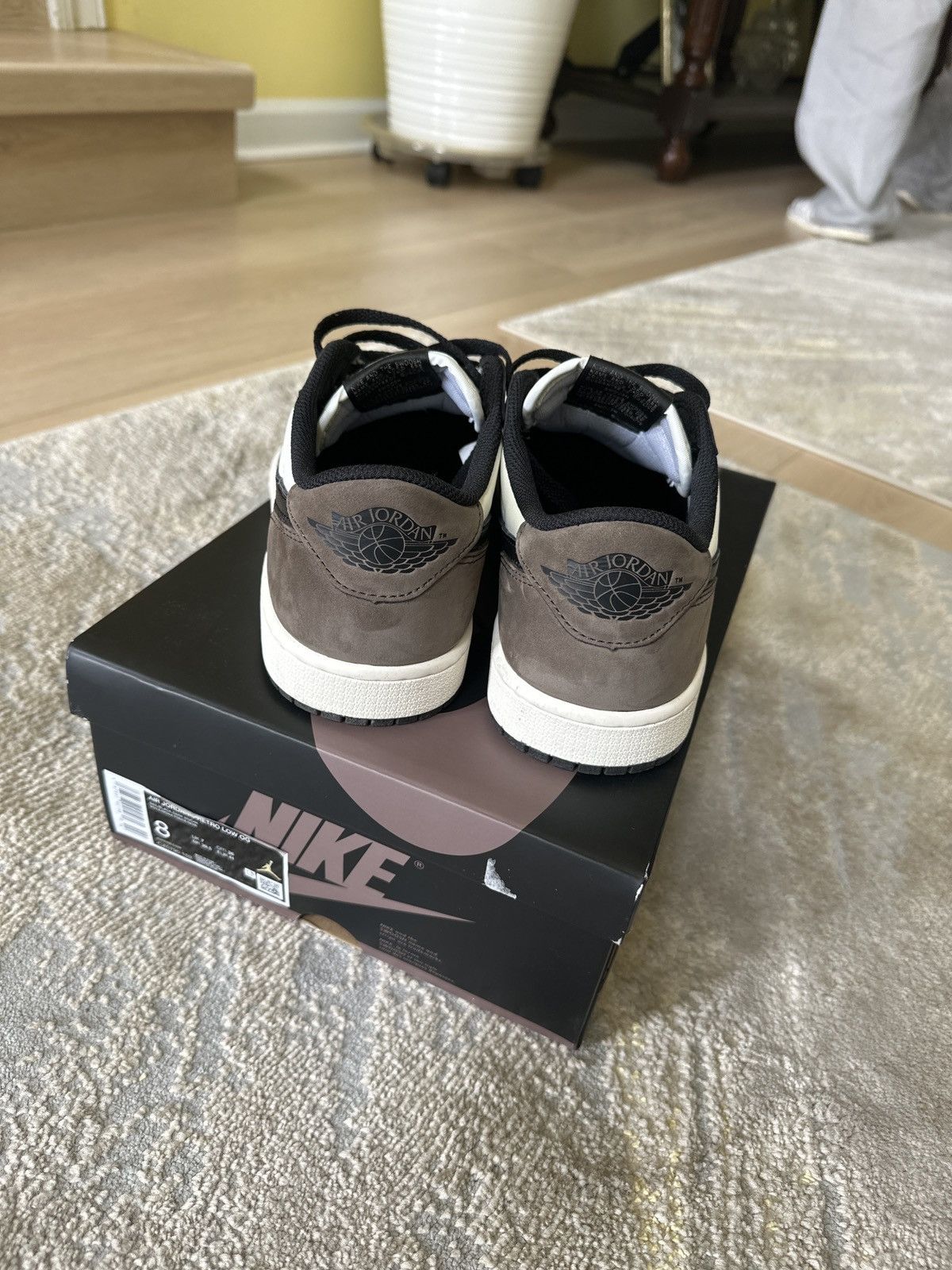 Jordan Brand Jordan 1 Low Mocha Size US 8 / EU 41 - 8 Thumbnail