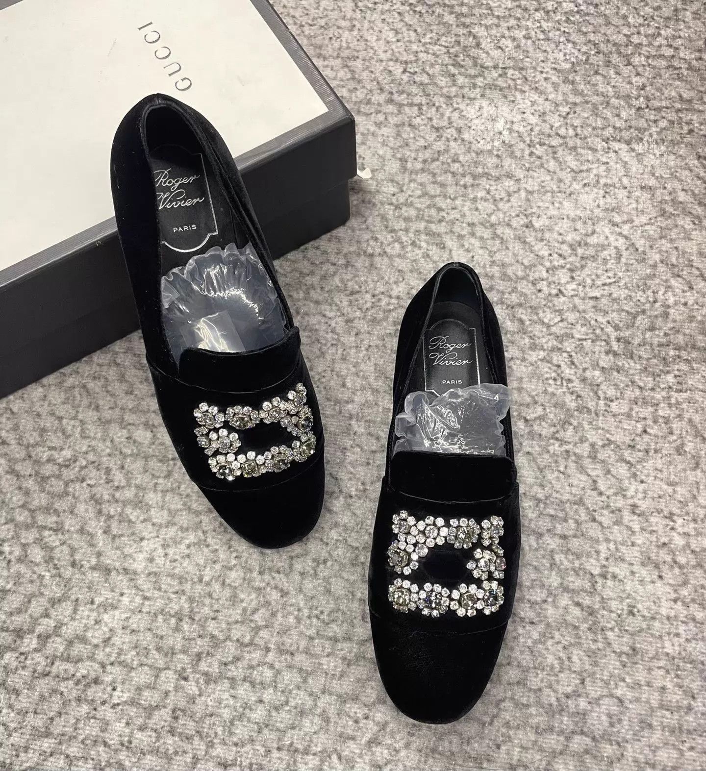 Roger Vivier RV Suede Square Crystal Loafer 37 Slip-on Casual Commuter Size US 6.5 / IT 36.5 - 3 Thumbnail