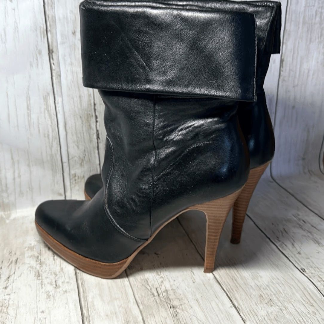 Vintage Bakers Black Leather Booties Ankle Bootie Heel Boot Rolled Cuff size 10M Women Shoes 10 Black Ladies Womens Size US 10 / IT 40 - 5 Thumbnail