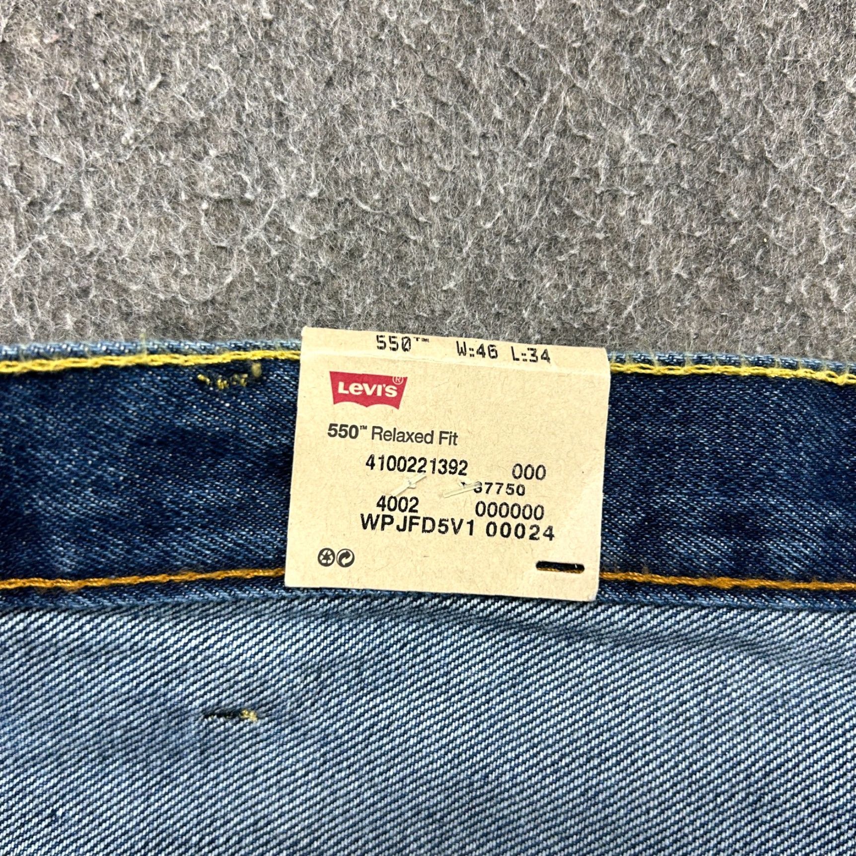 Levi's Levi's Jeans 550 Men 46x34 Relaxed Denim Blue 5-Pocket Tapered Leg Medium Wash Vintage? No Size US 30 / EU 46 - 5 Thumbnail