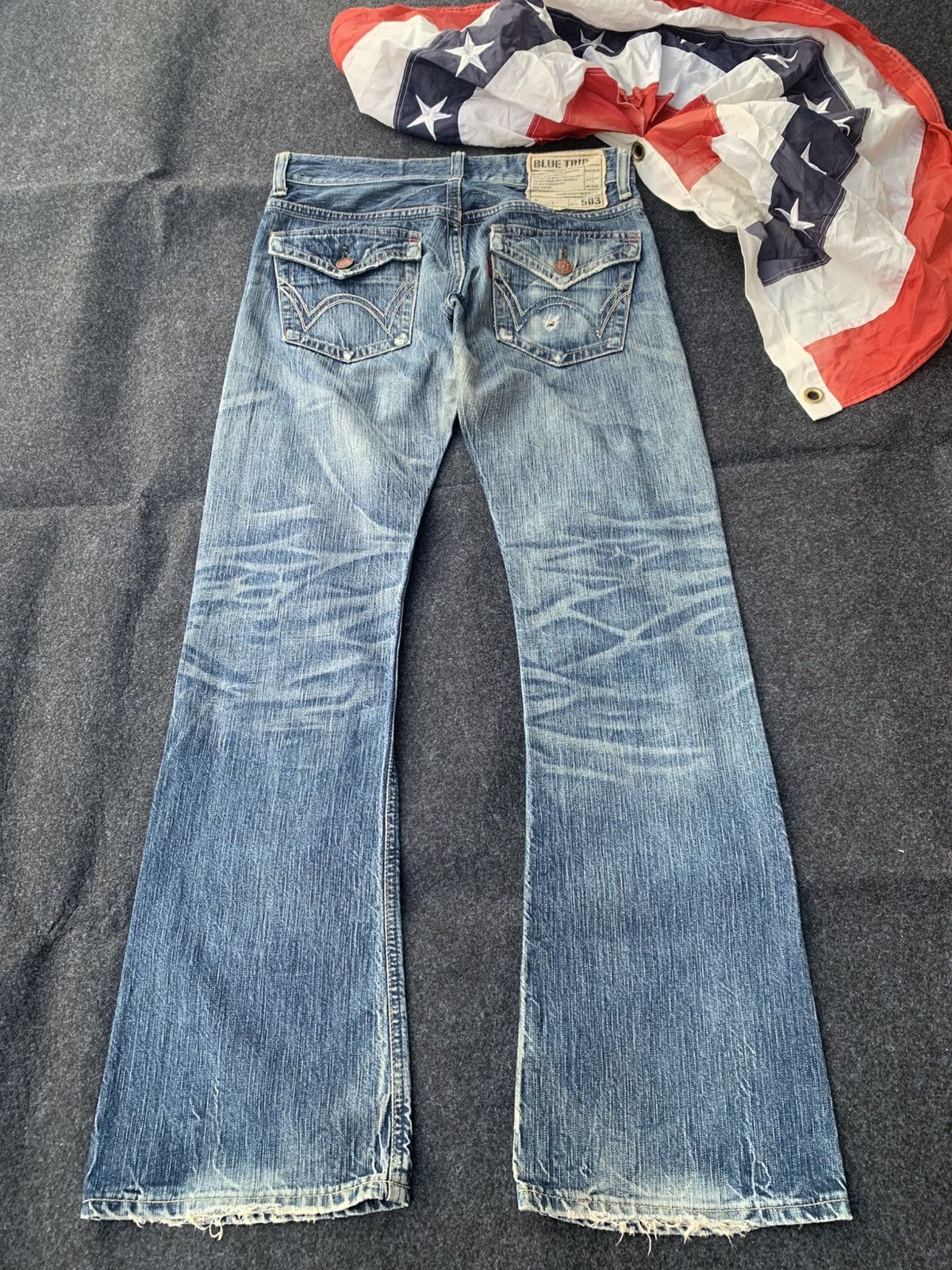 Edwin Flare Edwin 503 fucking faded style. Made in Japan 🇯🇵. Size US 32 / EU 48 - 1 Thumbnail