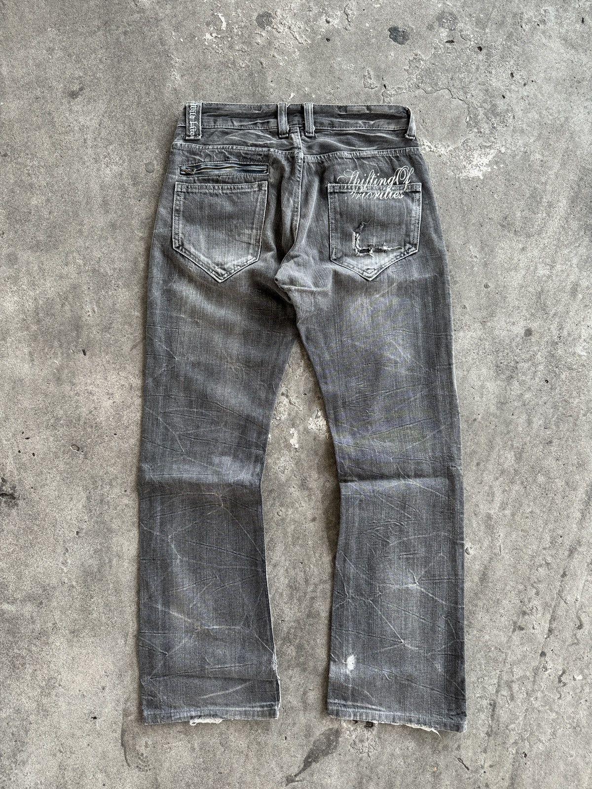 Japanese Brand Wild Life Poem Faded Denim Distressed Baggy Jeans Size US 31 - 8 Thumbnail