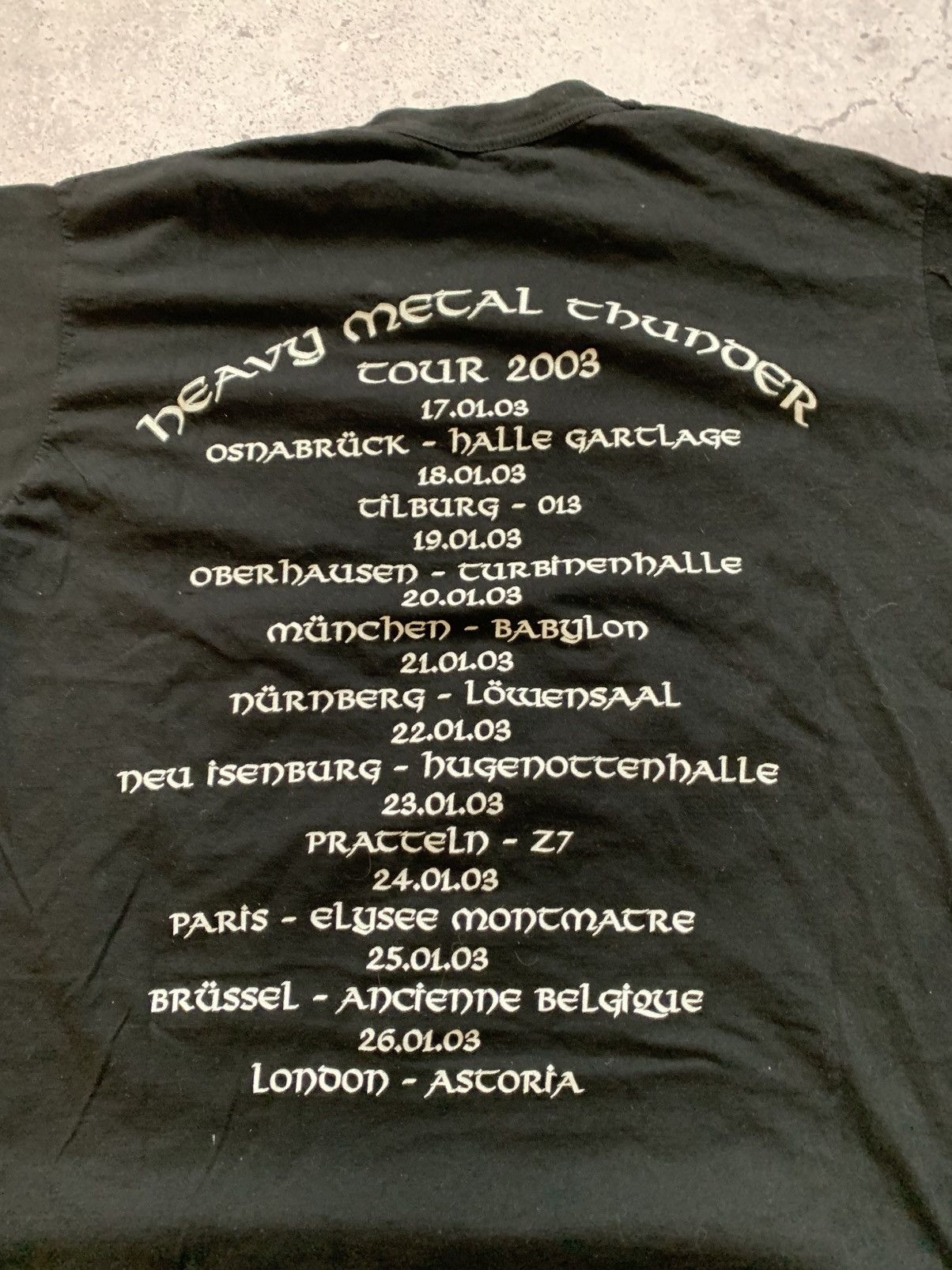 Band Tees 🔥VINTAGE SAXON 2003 TOUR HEAVY METAL TOUR TSHIRT TEE Size US L / EU 52-54 / 3 - 4 Thumbnail