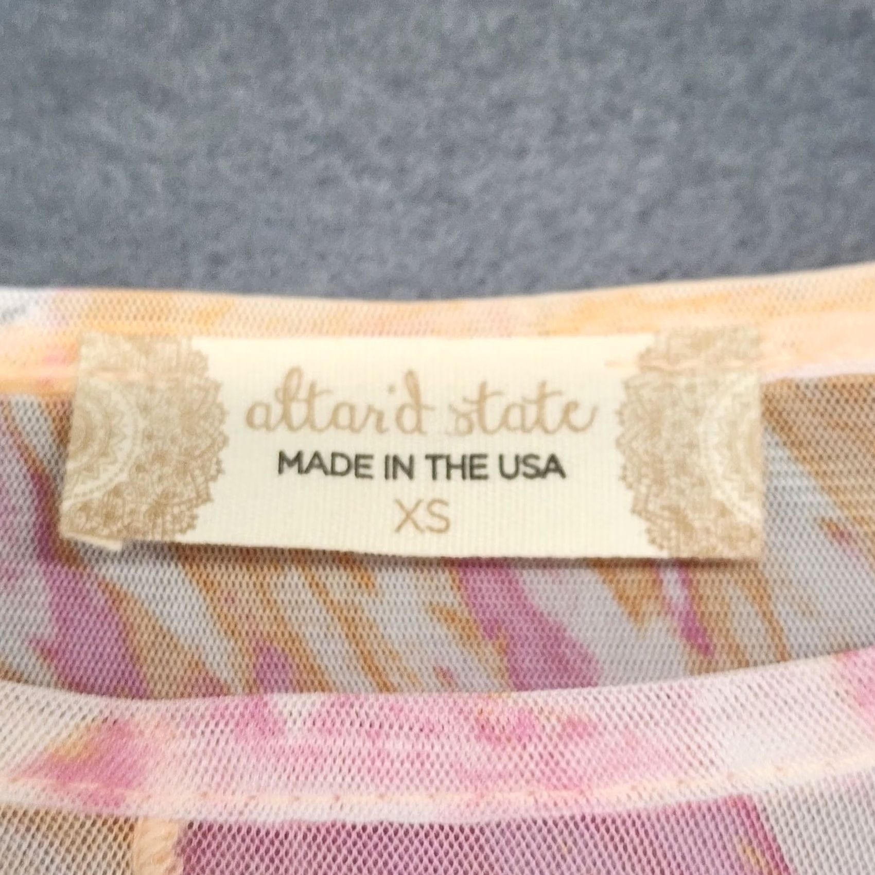 Vintage VINTAGE Altartd State Top Womens XS Pink Orange Swirl Semi Sheer Long Sleeve Crop Length Blouse Womens XS Pink Swirl 90s? Size XS / US 0-2 / IT 36-38 - 3 Thumbnail