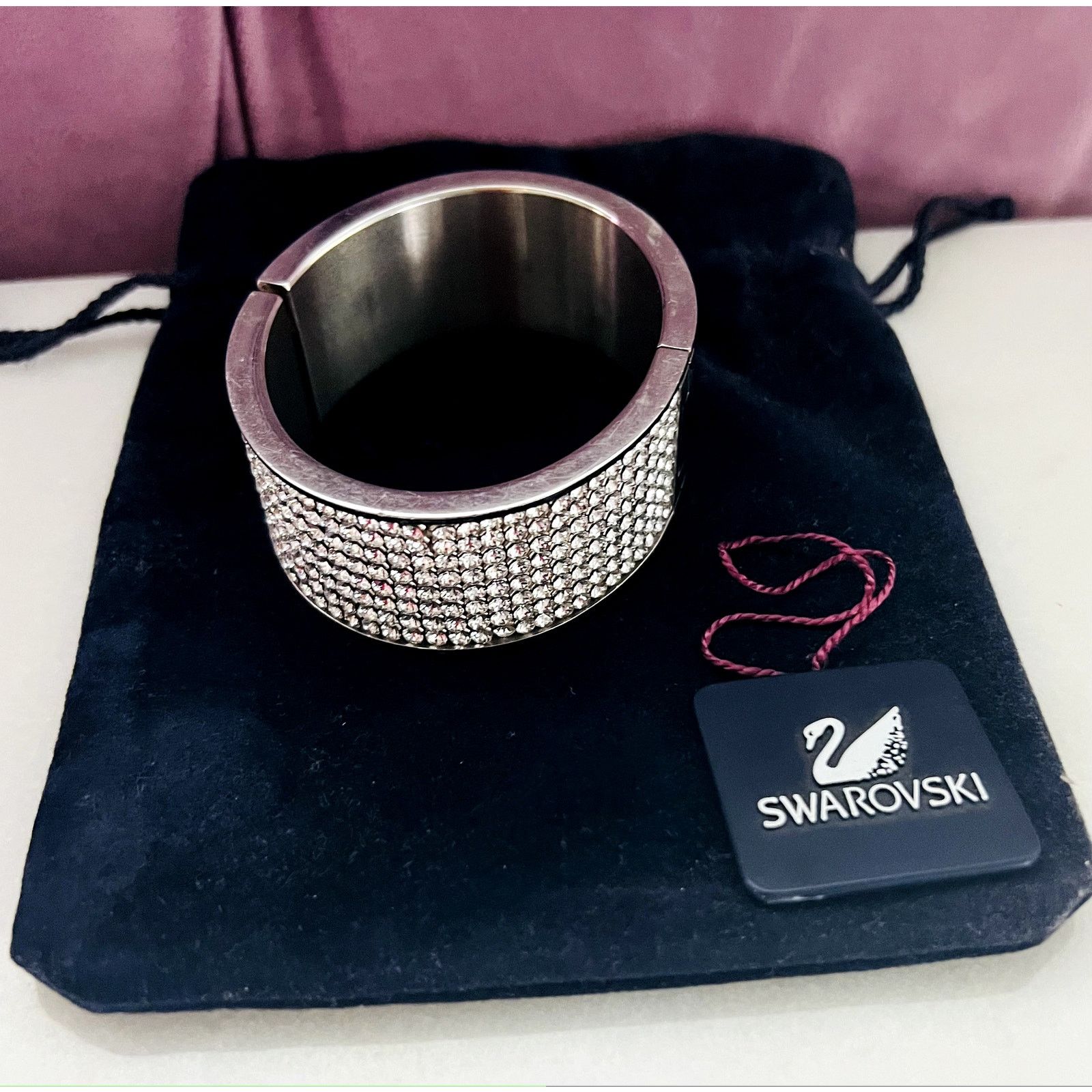 Swarovski NWT Swarovski Intervalle signed crystal bangle Medium Size ONE SIZE - 7 Thumbnail