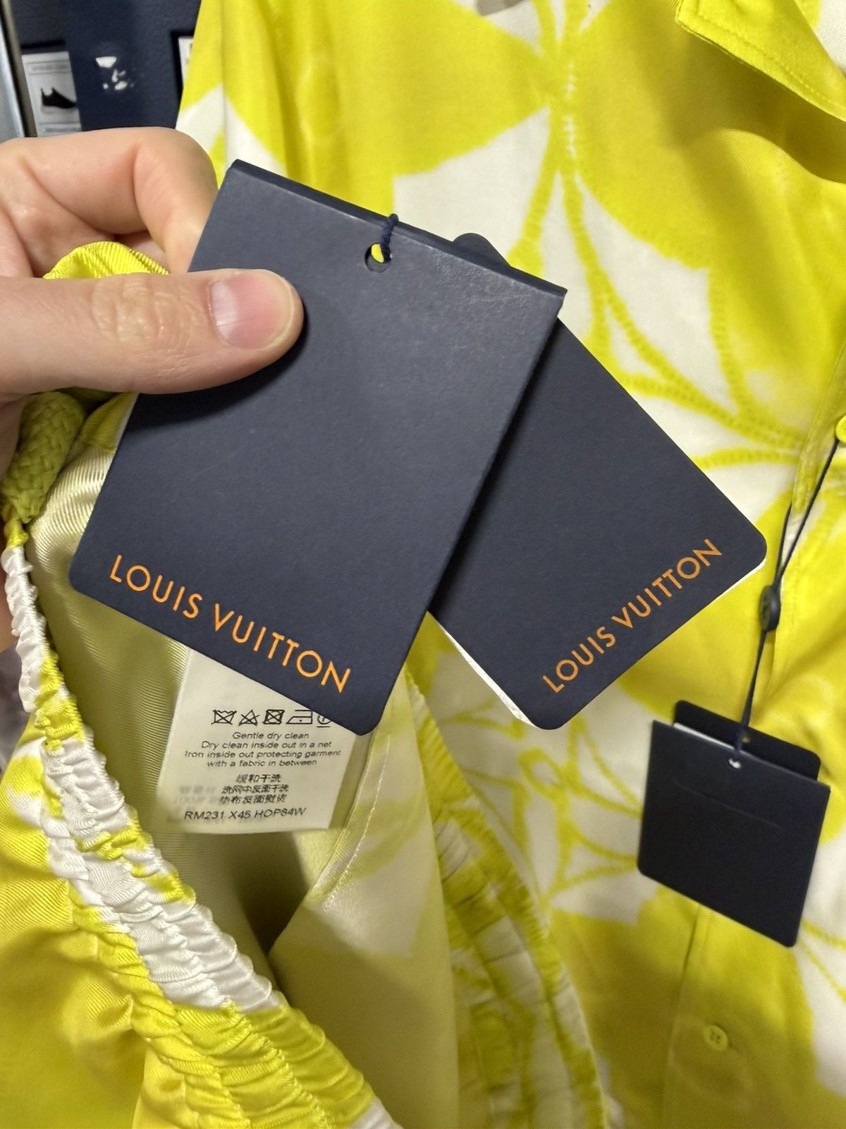 Louis Vuitton Louis Vuitton Monogram Silk Set Shirt Shorts NEW 3800$ Size US M / EU 48-50 / 2 - 8 Thumbnail