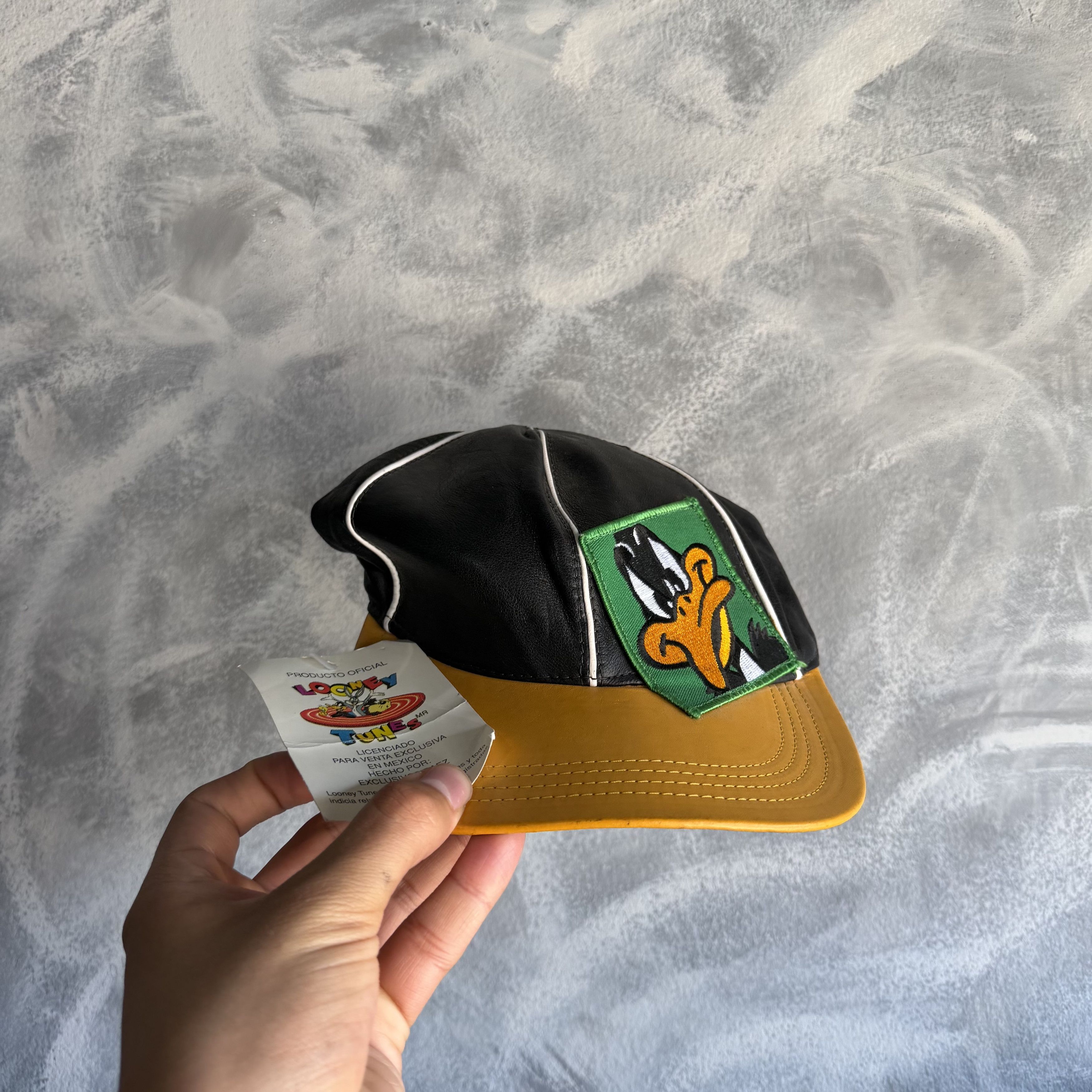 Other Vintage Looney Tunes Baez Leather Caps DS Snapback Hat Size ONE SIZE - 4 Thumbnail