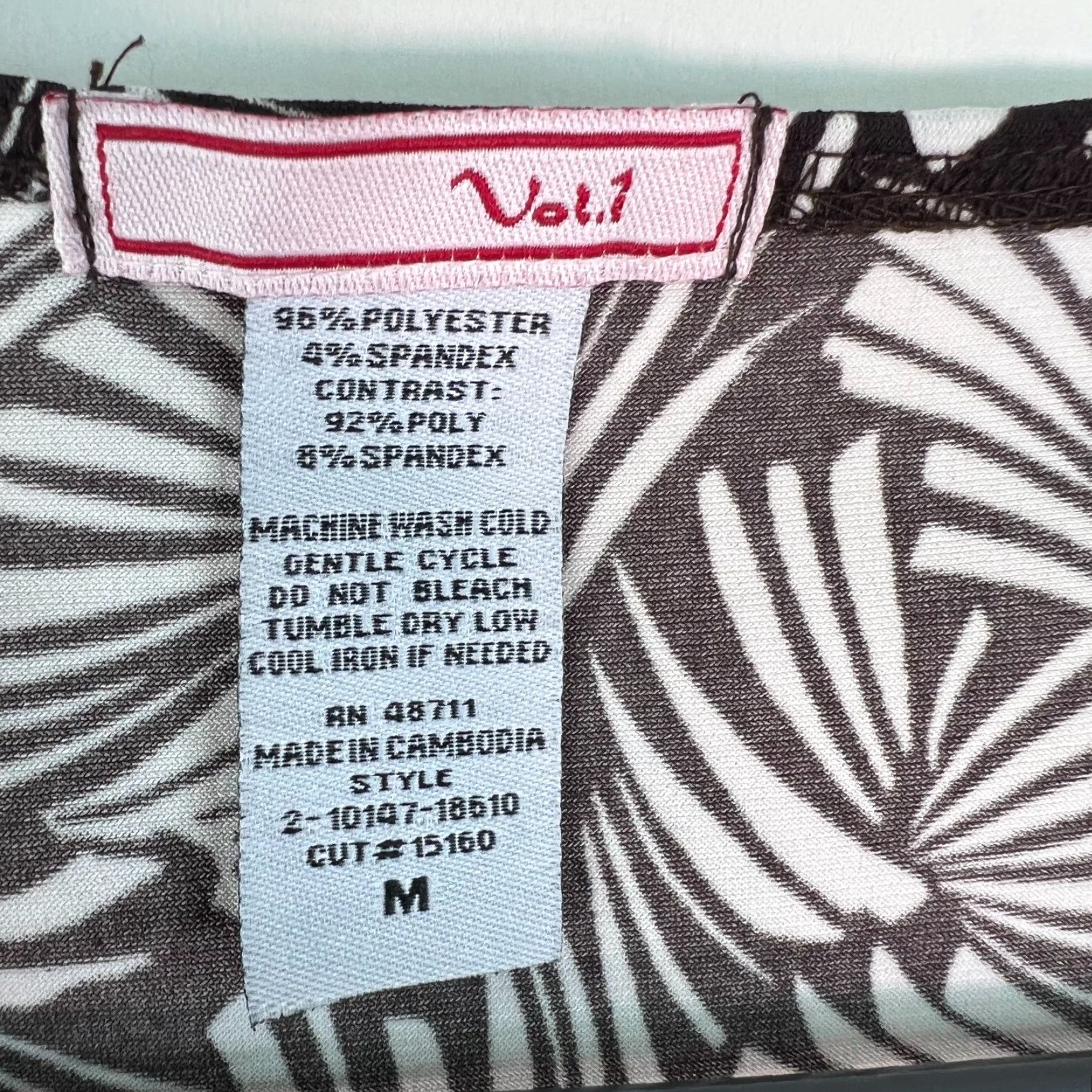 Vintage Vol.1 Womens Tank Top Black Sleeveless Printed V Neck Pullover Size Medium Size M / US 6-8 / IT 42-44 - 5 Thumbnail