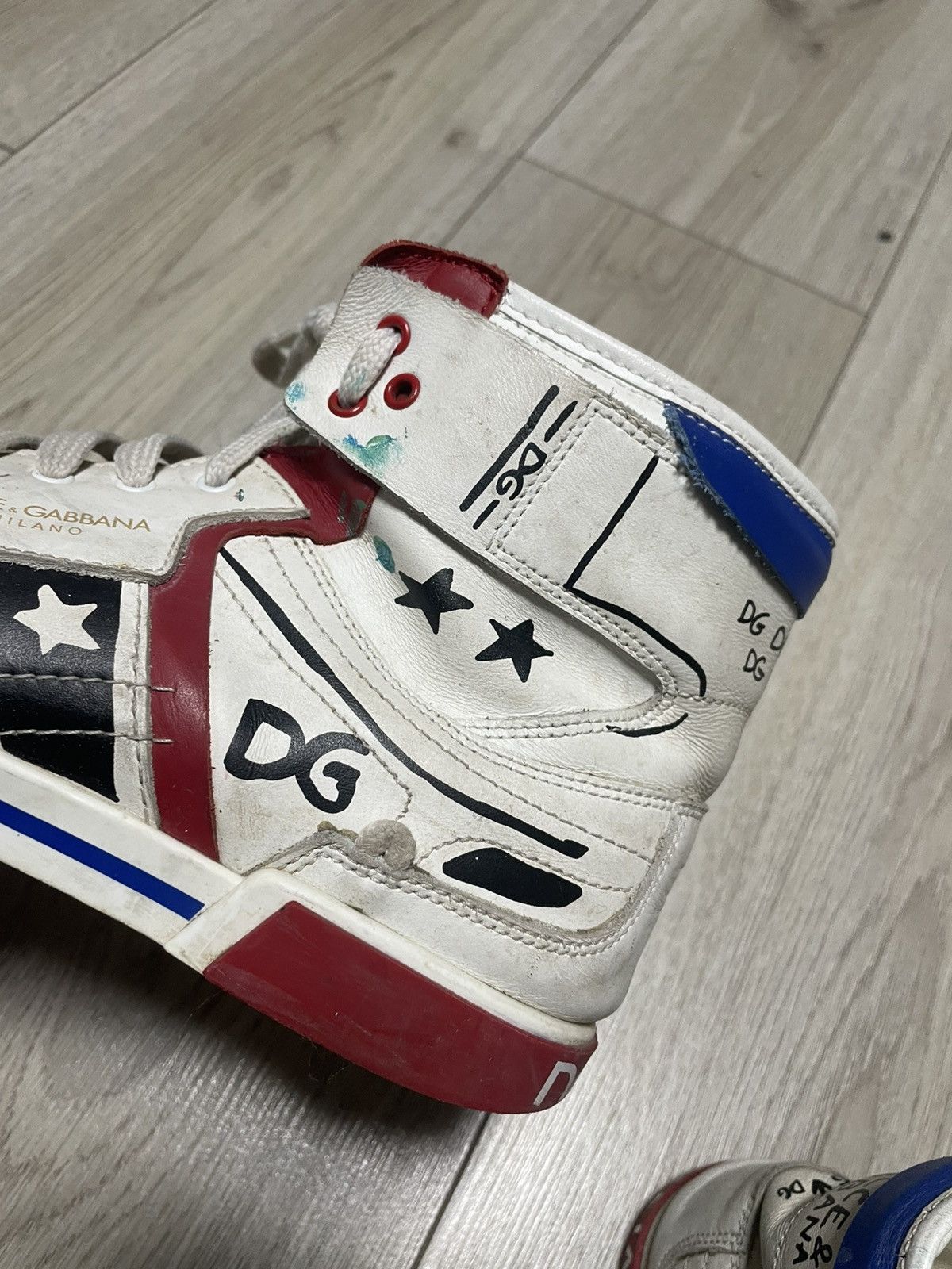 Dolce & Gabbana Dolce & Gabbana Graffiti Print High Top Sneakers Size 36 Size US 5 / EU 37 - 21 Thumbnail