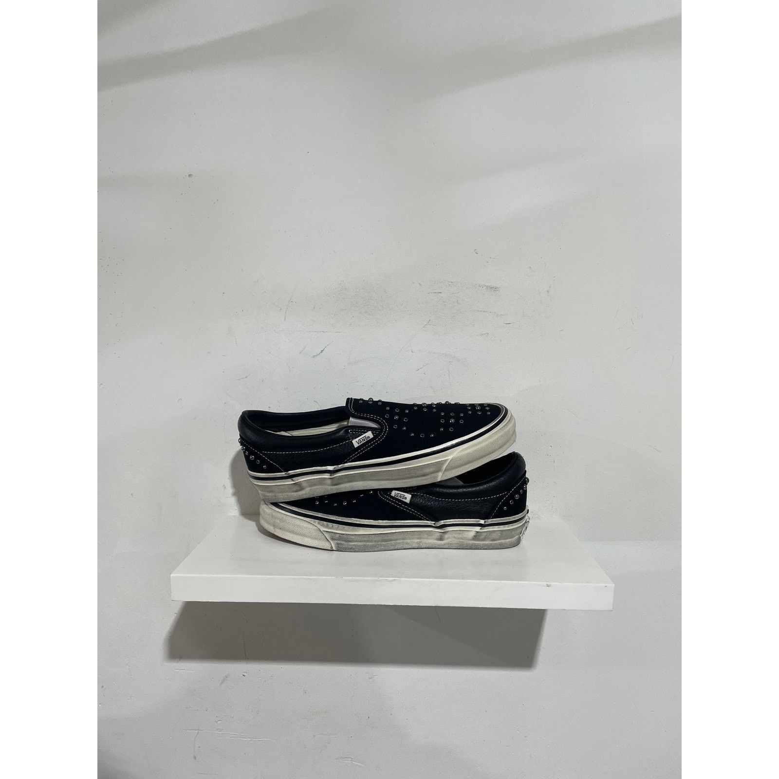 Vans VANS LX CLASSIC SLIP-ON 98 PEARLIZED BLACKOUT SIZE 9.5 NEW Size US 9.5 / EU 42-43 - 1 Thumbnail