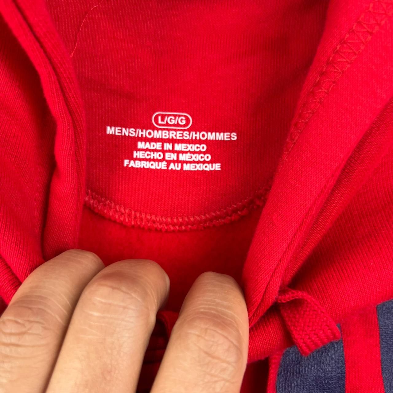 Other Chicago Fire FC MLS Large Pullover Hoodie Jacket New Men Size US L / EU 52-54 / 3 - 6 Thumbnail