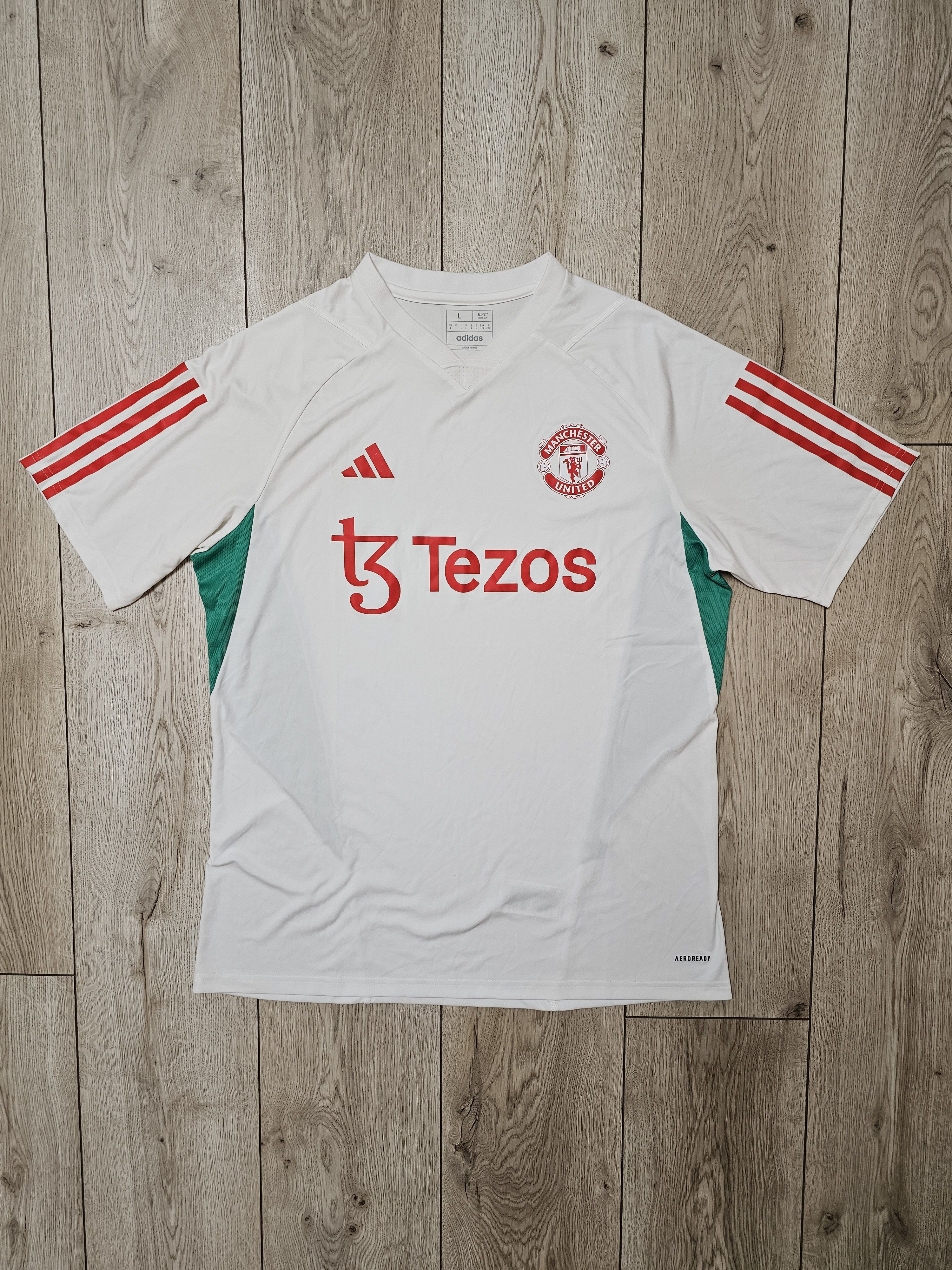 Adidas MANCHESTER UNITED 2023 TRAINING FOOTBALL SHIRT SOCCER JERSEY Size US L / EU 52-54 / 3 - 1 Thumbnail