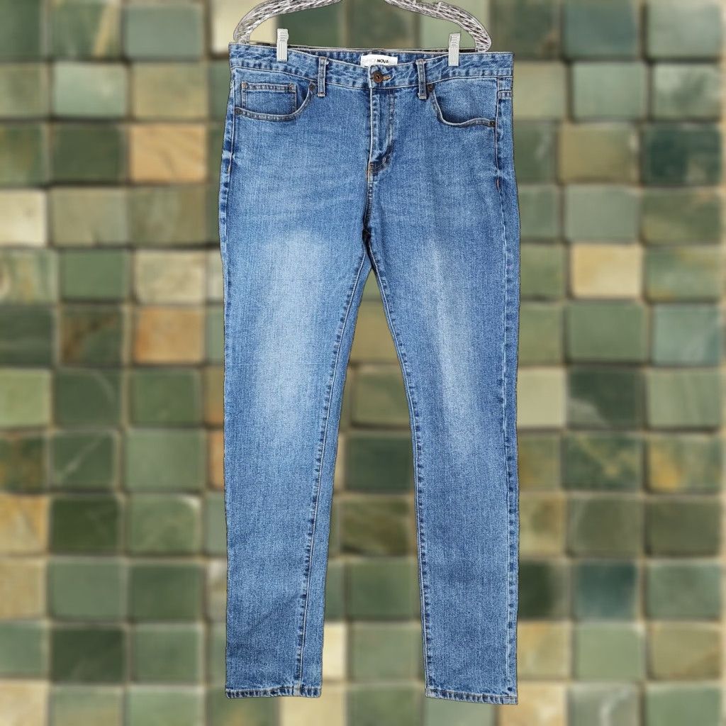 Fashion Nova Fashion Nova Mens Slim Fit Straight Leg Blue Jeans Size 36x33 Size US 36 / EU 52 - 1 Thumbnail