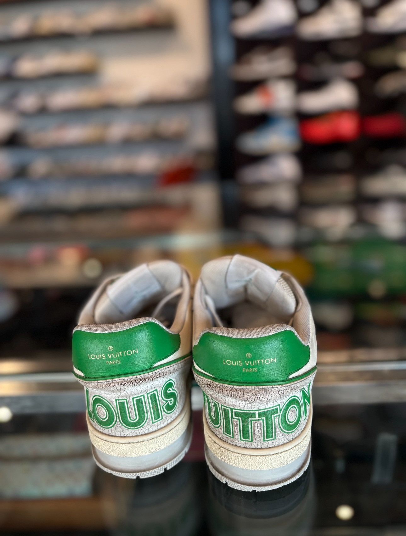 Louis Vuitton Louis Vuitton Trainer Green/White PO NB Size 9.5 Size US 9.5 / EU 42-43 - 3 Thumbnail