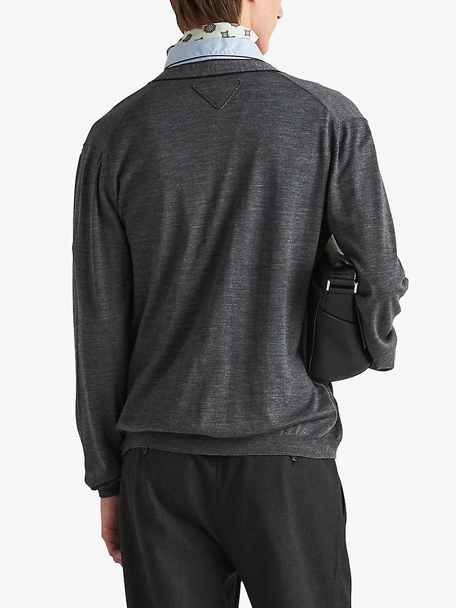 Prada o1bcso1str1025 Superfine Triangle-Logo Cardigan in Grey Size US L / EU 52-54 / 3 - 4 Thumbnail
