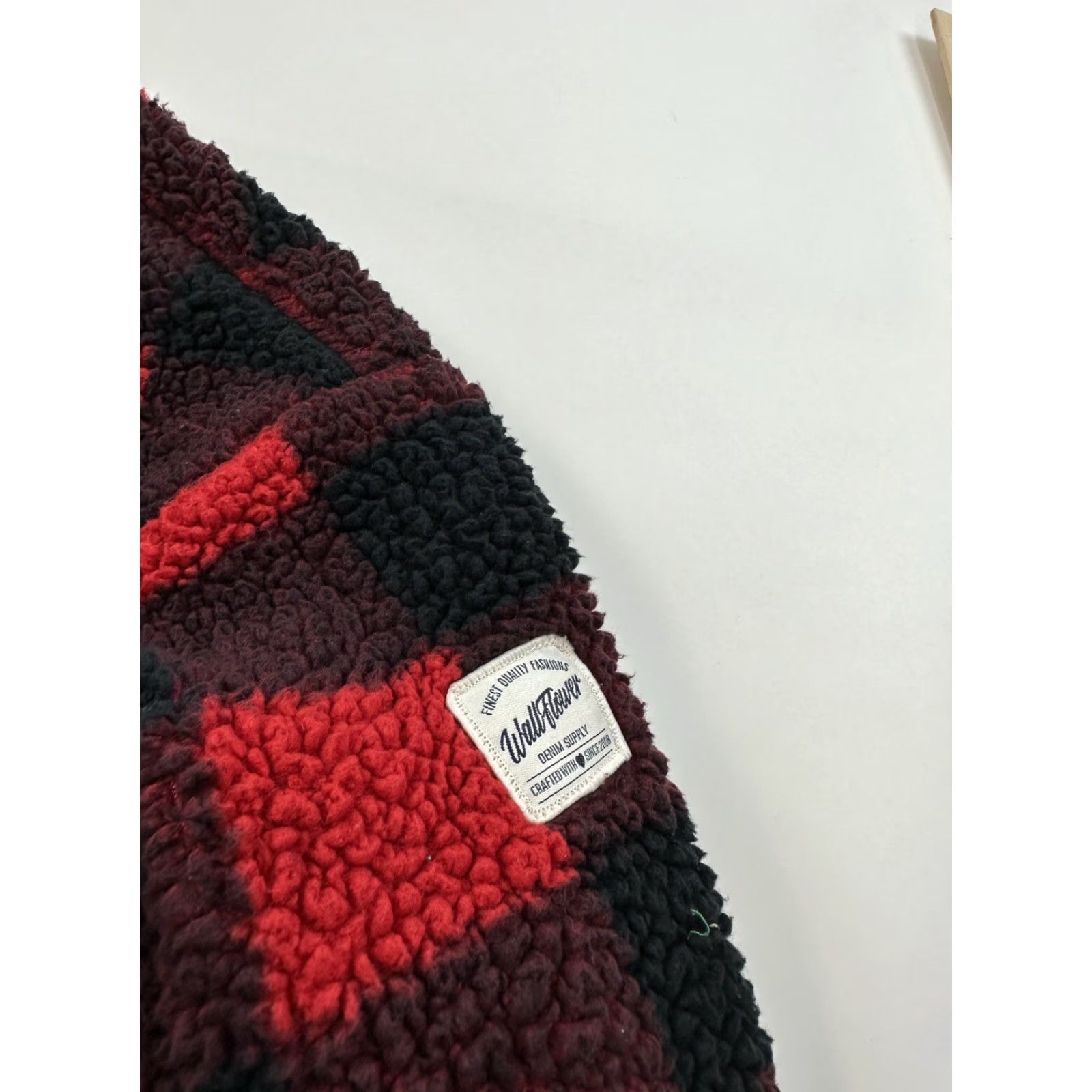 Vintage VINTAGE WallFlower Jacket Womens S Red Black Buffalo Plaid Full Zip Hooded Fleece Size S / US 4 / IT 40 - 4 Thumbnail