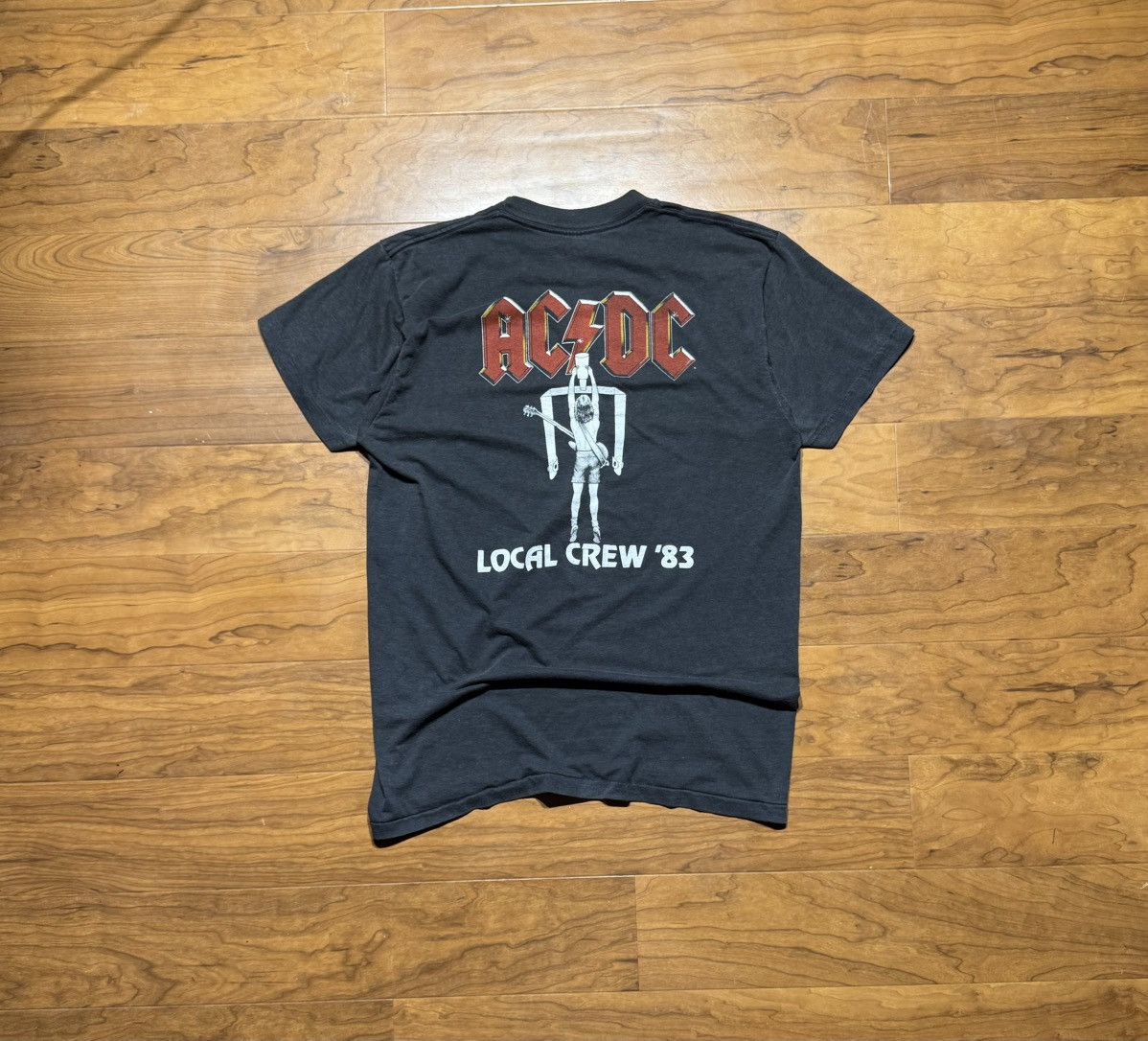 AC/DC 1983 AC/DC local crew t shirt Size US XL / EU 56 / 4 - 1 Thumbnail