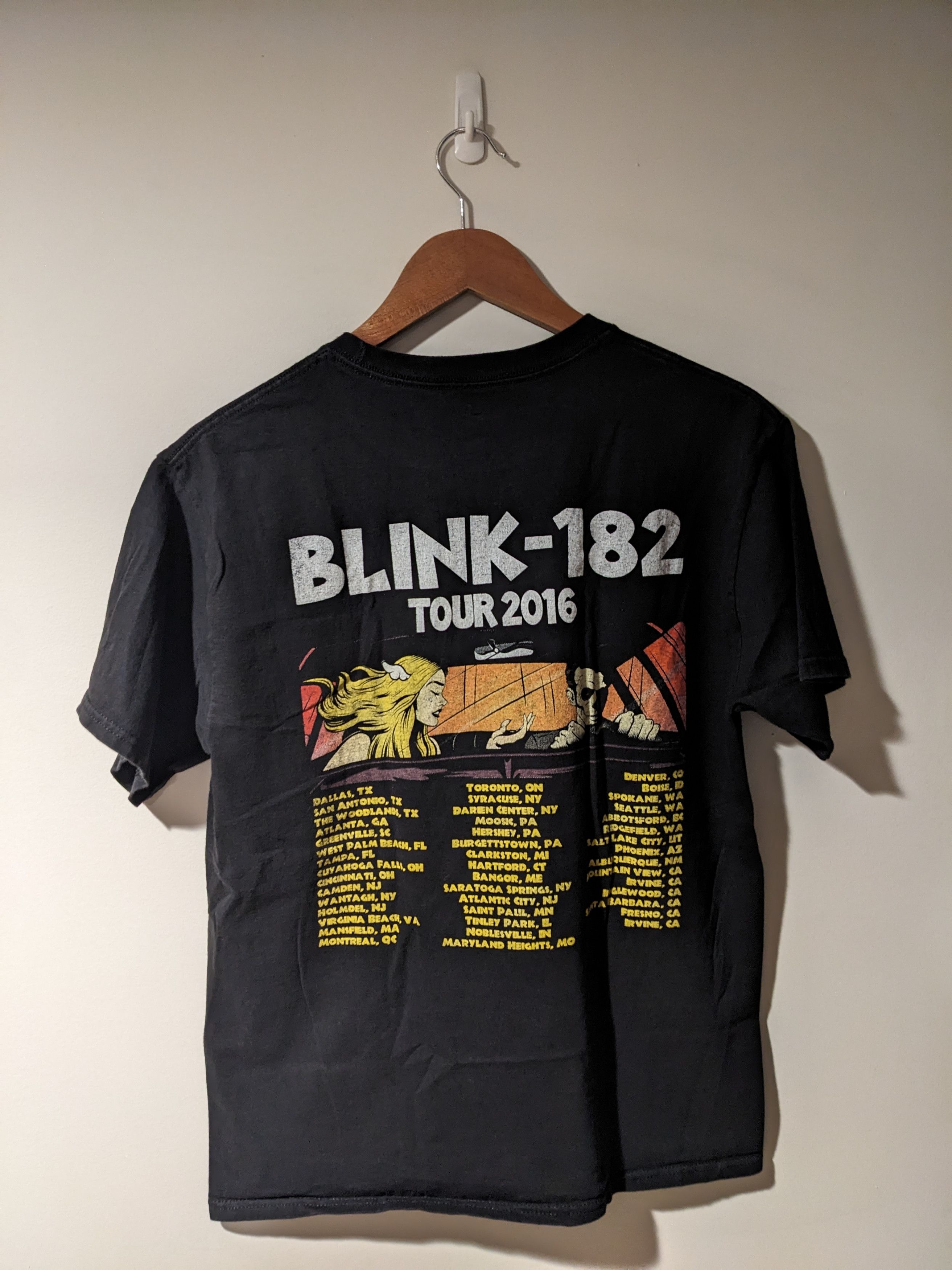 Band Tees × Vintage Vintage 2016 Blink-182 A Day to Remember Rejects T-Shirt Size US M / EU 48-50 / 2 - 4 Thumbnail