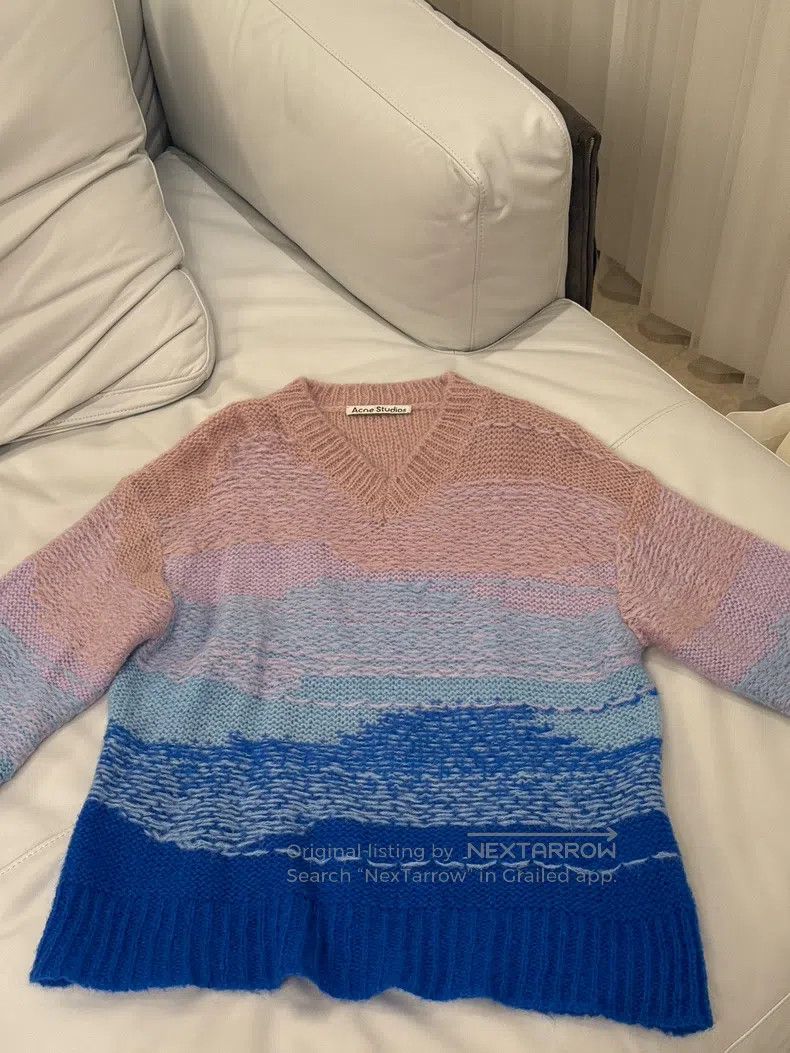Acne Studios Acne Studios Pink-Blue Gradient V-Neck Sweater Size XXS / US 00 / IT 34 - 2 Thumbnail